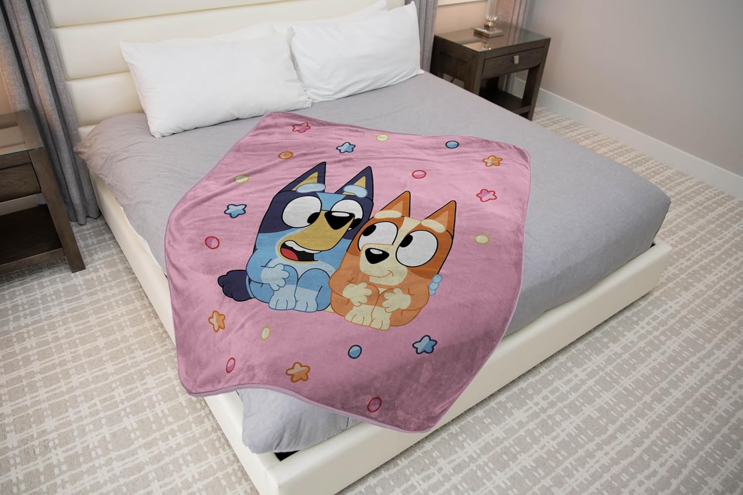 Jay Franco Kids Plush Throw Blanket – Soft & Comfy Throw for Couch or Bed – Cozy Home Décor for Living Room & Bedroom, Pink - Bluey, 46x60 - Throw Blanket