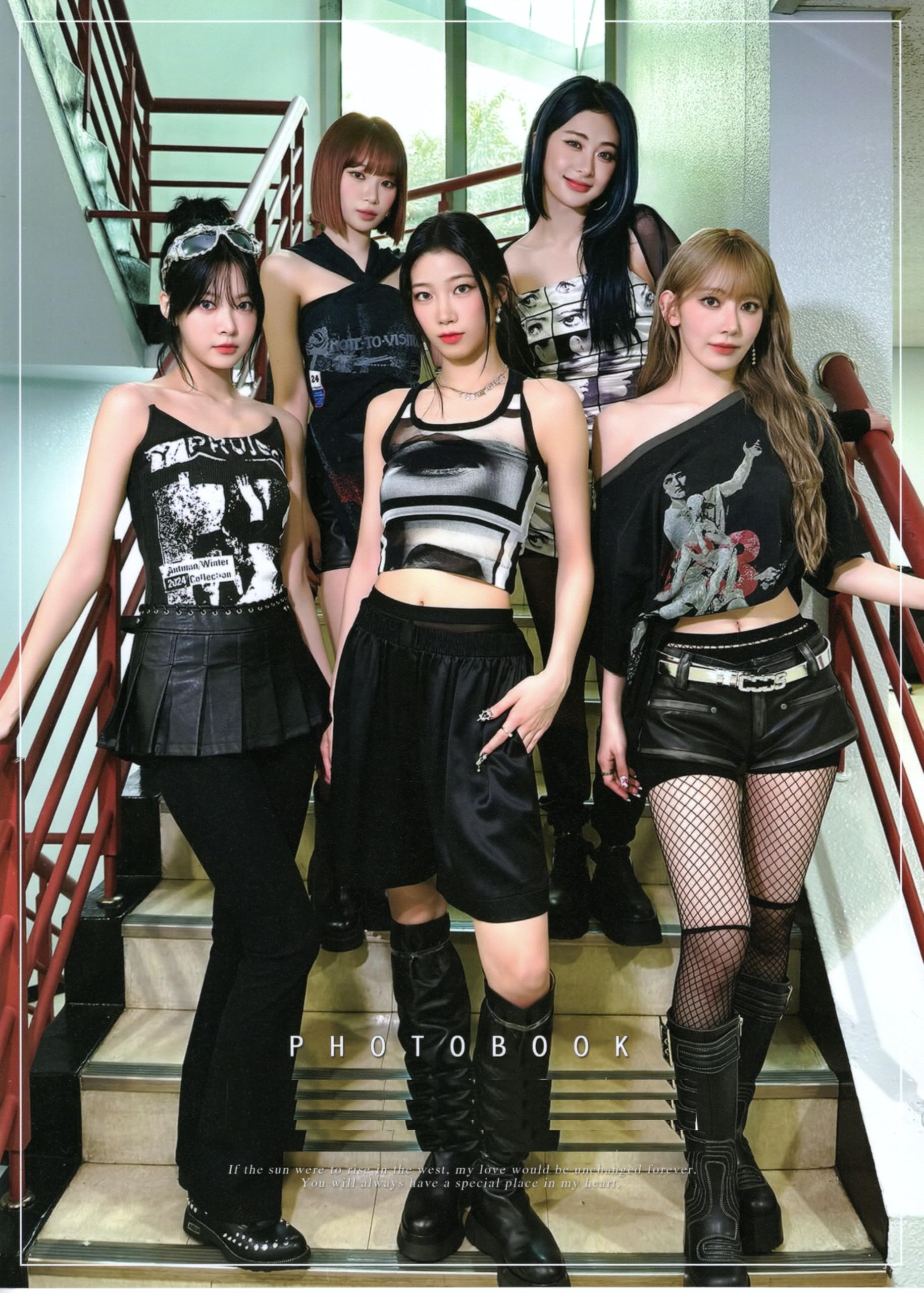 Amazon.co.jp: ルセラフィ グッズ 写真集 Premium Photo Book 大型