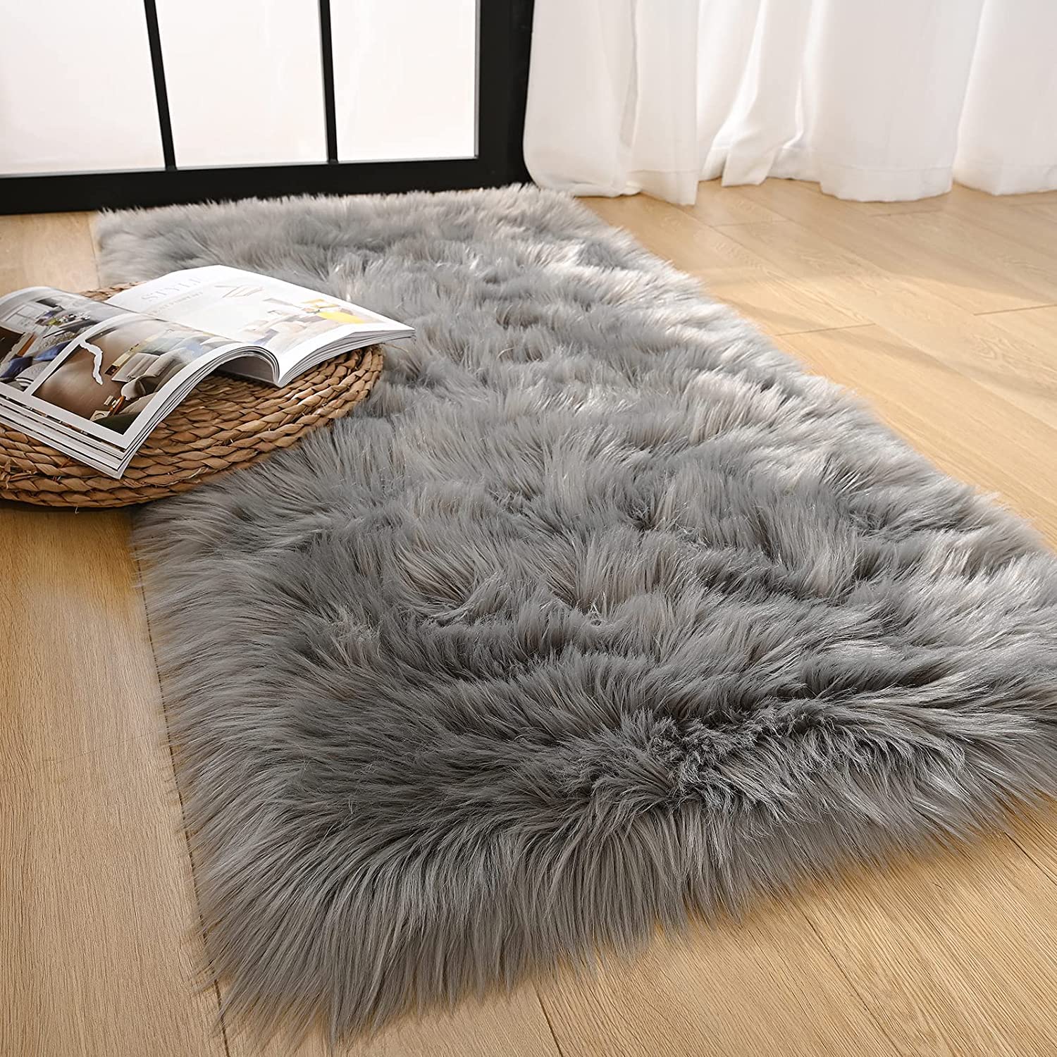 Faux tappetto di pelle di pecora tappeto, Pecora Agnello imitazione pelliccia sintetica decorativa, adatto per tappeto per soggiorno, tappetino per il letto (Grigio, Rectangle 80 x 180 CM)