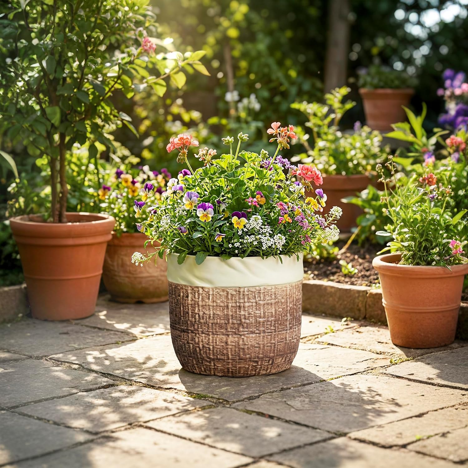 Ceramic Planter - 9.8 Inch Plant Pot for Indoor Outdoor Plants, Boho Ceramic Plant Pots with Drainage Hole and Plug, Round Indoor Planter, Garden Decor, Gardening Gifts for Women, Brown