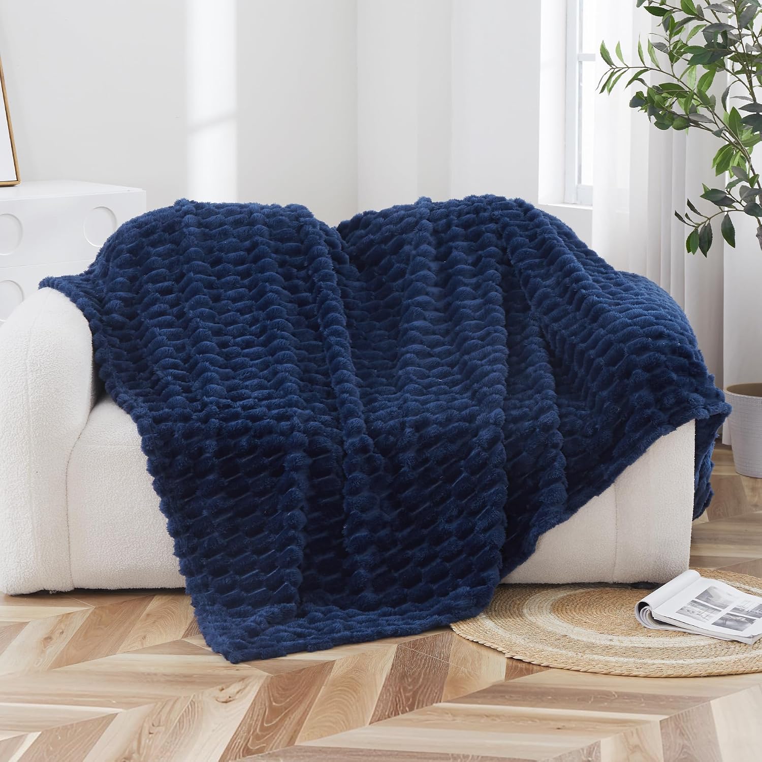 Taliska Blue Fleece Twin Blanket 60"x80" - 3D Turtle Shell Texture Soft Fluffy Warm Blanket, Cozy Lightweight Twin Blankets for Couch Sofa Bed All-Season Home Decor