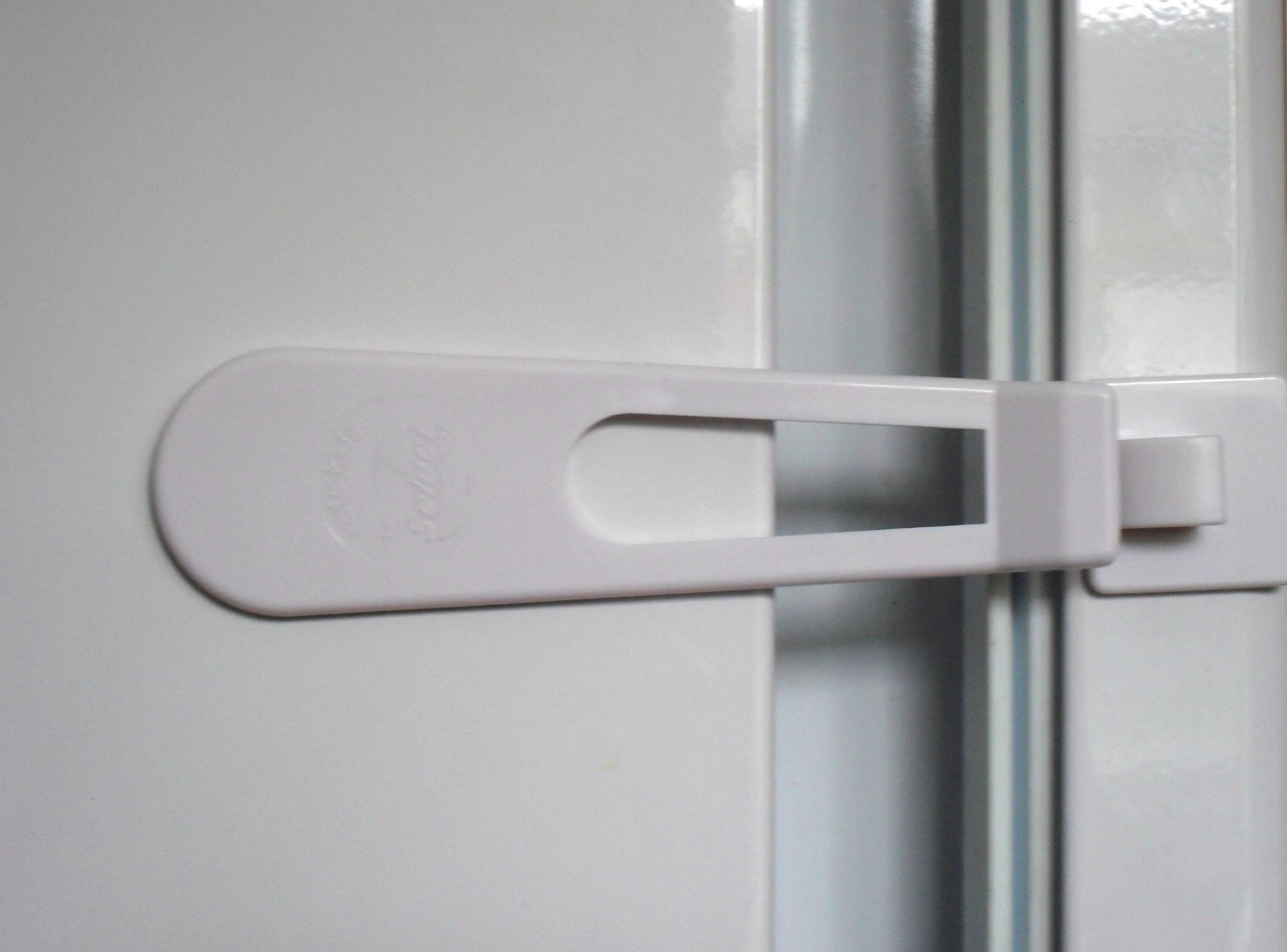 SAFEKIDS Fridge Latch 310-02