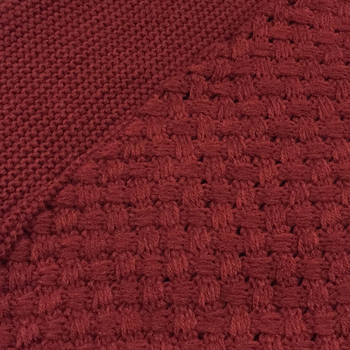 Wrapables Trendy Winter Warm Knit Infinity Scarf, Burgundy