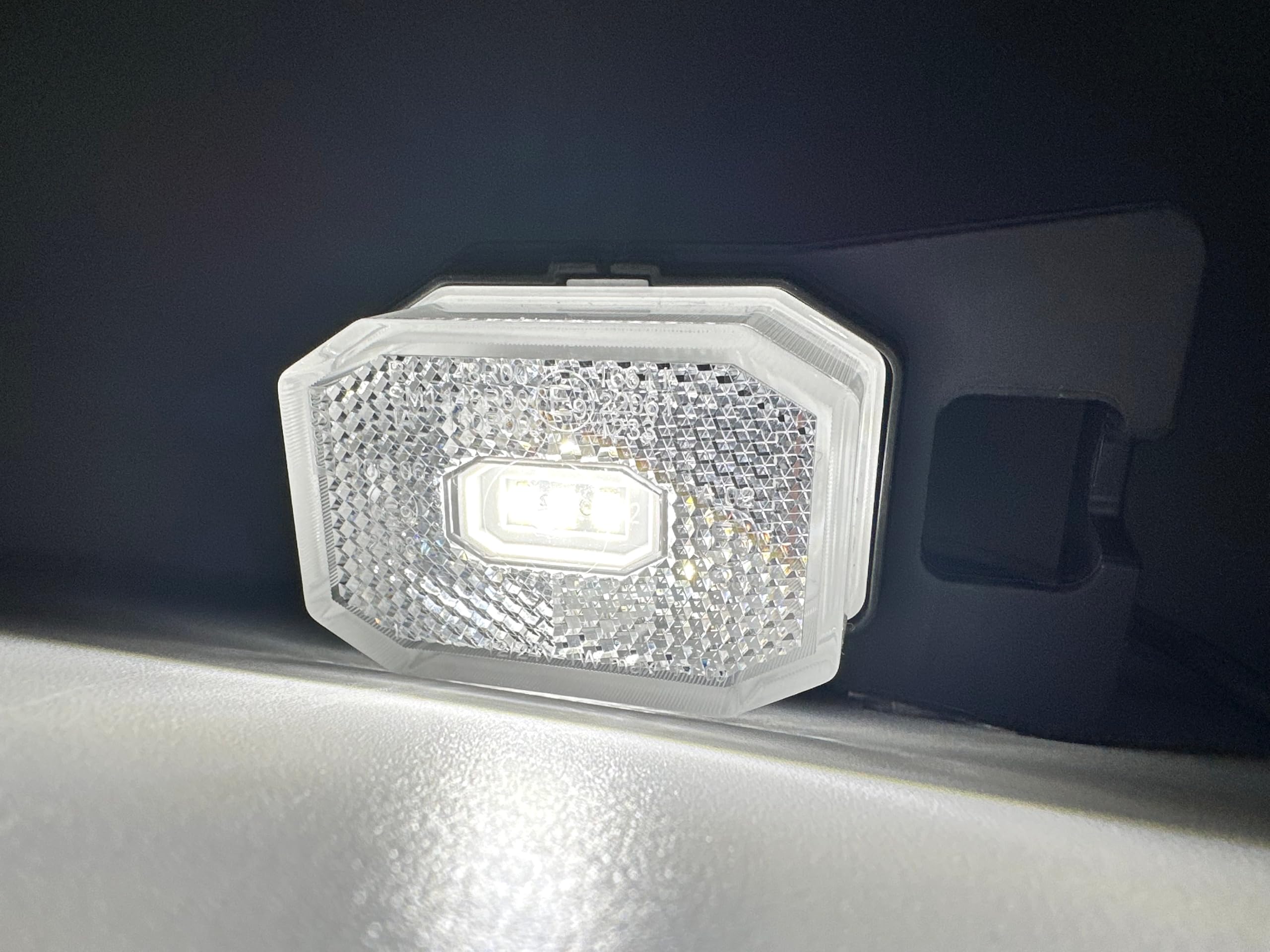 LED Anhängerbeleuchtung Komplettset 13-polig Rückleuchten Umrissleuchten E9 Wohnwagen Trailer LKW 12V 24V Bremslicht Blinker Nebelschluss Rückfahrlicht IP69 (Kabel 7,7m/5,3m)
