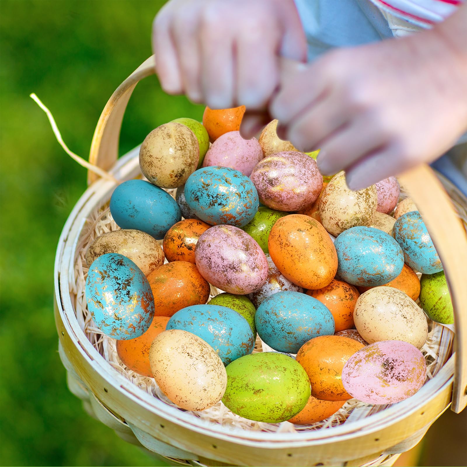 Winlyn 60 szt. 6 kolorów piankowe jajka wielkanocne pastelowe jajka wielkanocne dekoracje złote liście jajka wielkanocne małe dekoracyjne złote nakrapiane jajka na wielkanocne wypełniacze koszy