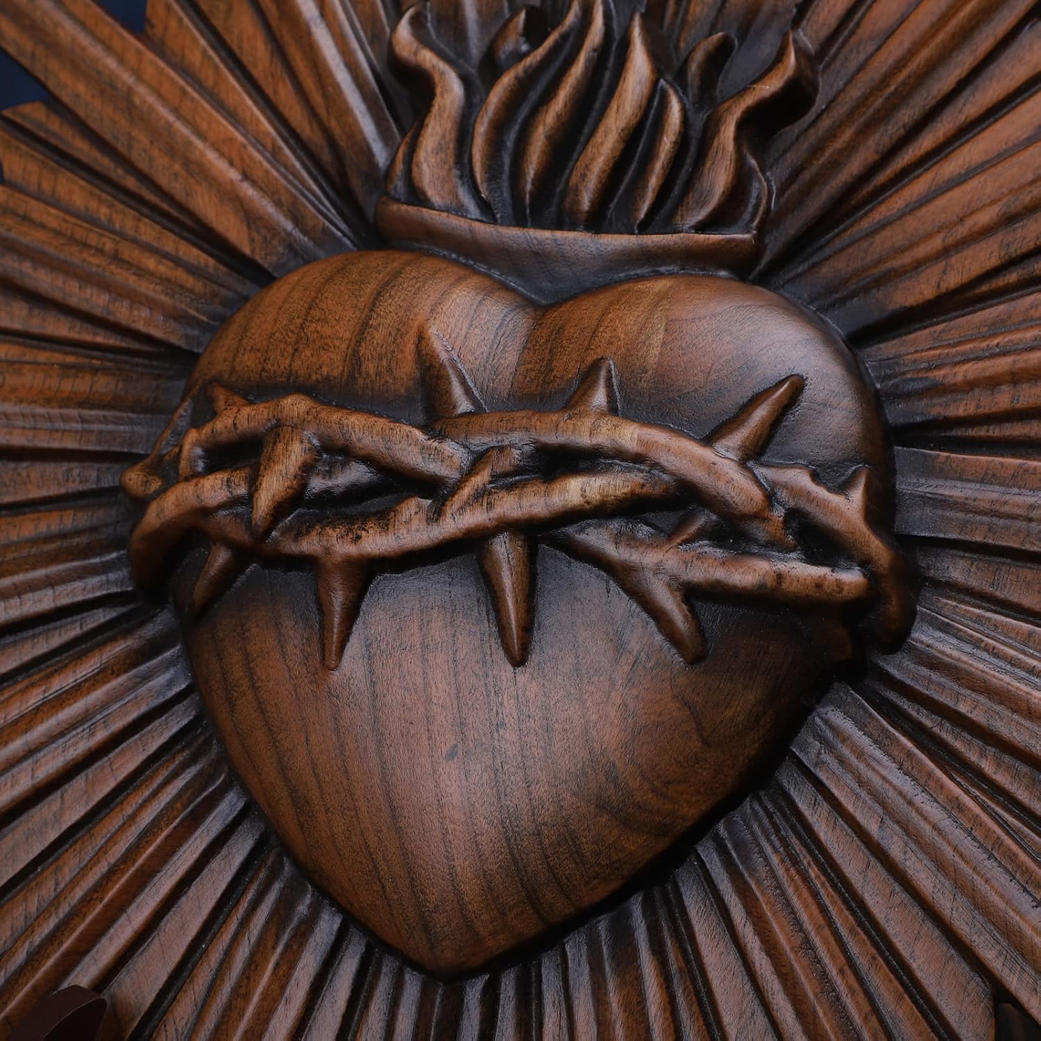 QIADGE Hand-Carved Sacred Heart of Jesus Wooden Wall Decor – Religious Art Hanging, Catholic Home Decoration, 14-Inch Spiritual Gift - Image 7