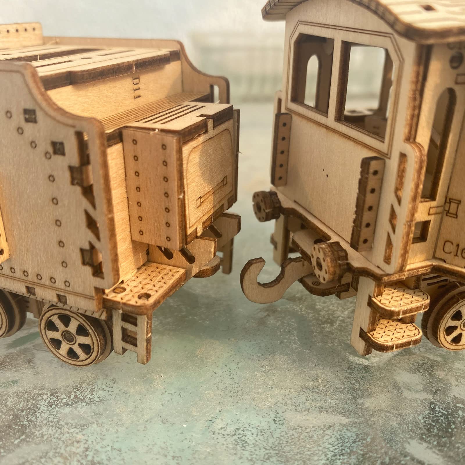 Szybki pociąg – "zrób to sam" 3D drewniane puzzle zestaw modelarski – wycinane laserowo drewniane puzzle zestaw do majsterkowania