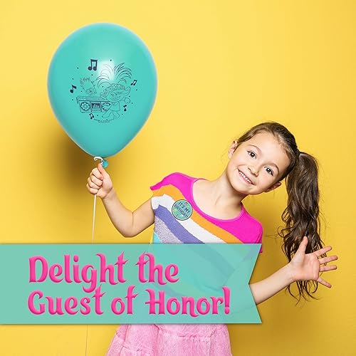 Miniatura 6 de Decoraciones de fiesta de cumpleaños Troll | Sirve a 16 invitados | Pancarta, mantel, platos de cena y pastel, servilletas, calcomanías