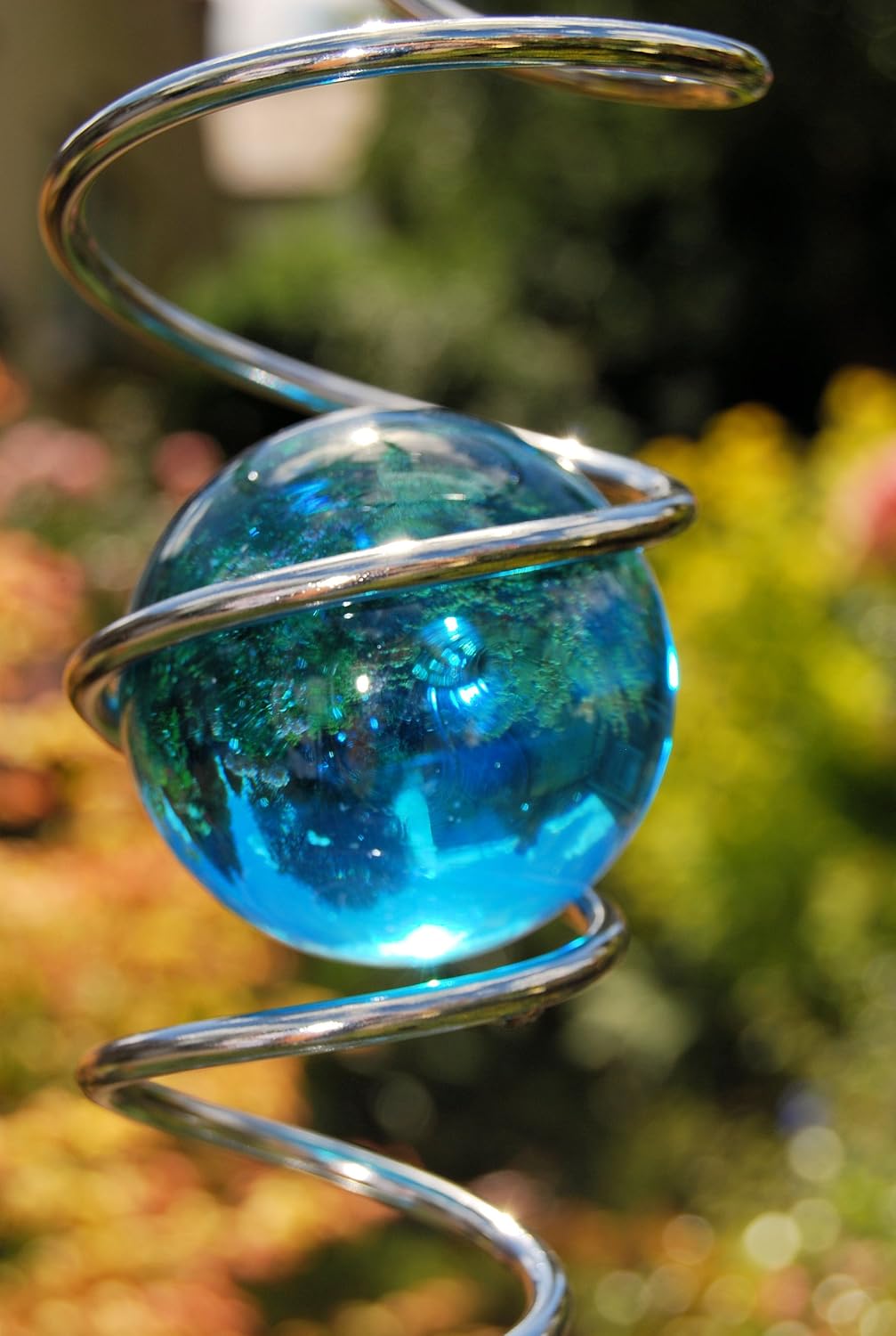 Home2Garden - Stainless Steel Garden Spinning Blue Marble Spiral