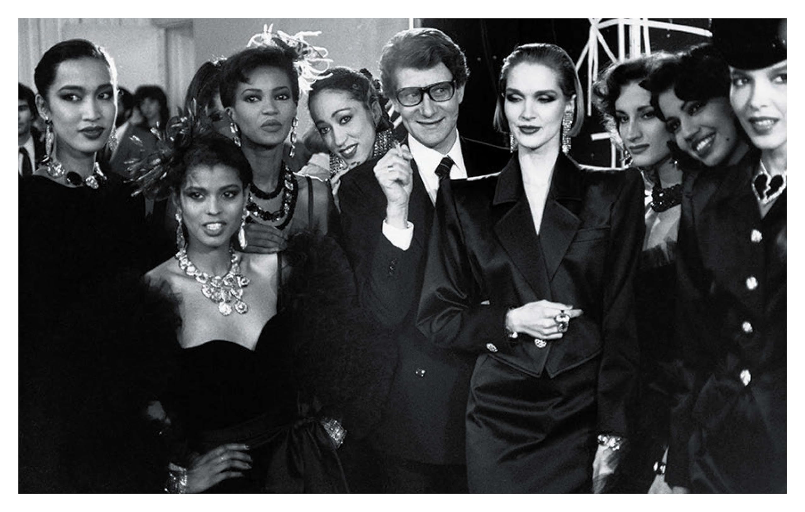 Yves Saint Laurent : Form and Fashion