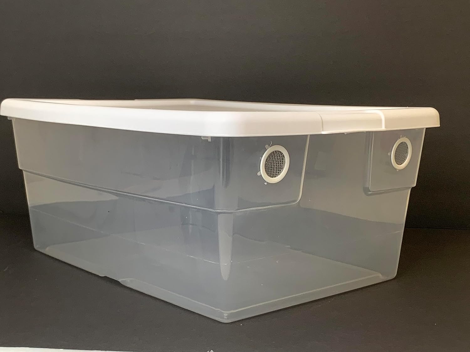 Vented Vivarium 16 Quart Container with 2 Vent Terrarium for Isopods, Reptiles, Scorpions, and Other Invertebrates