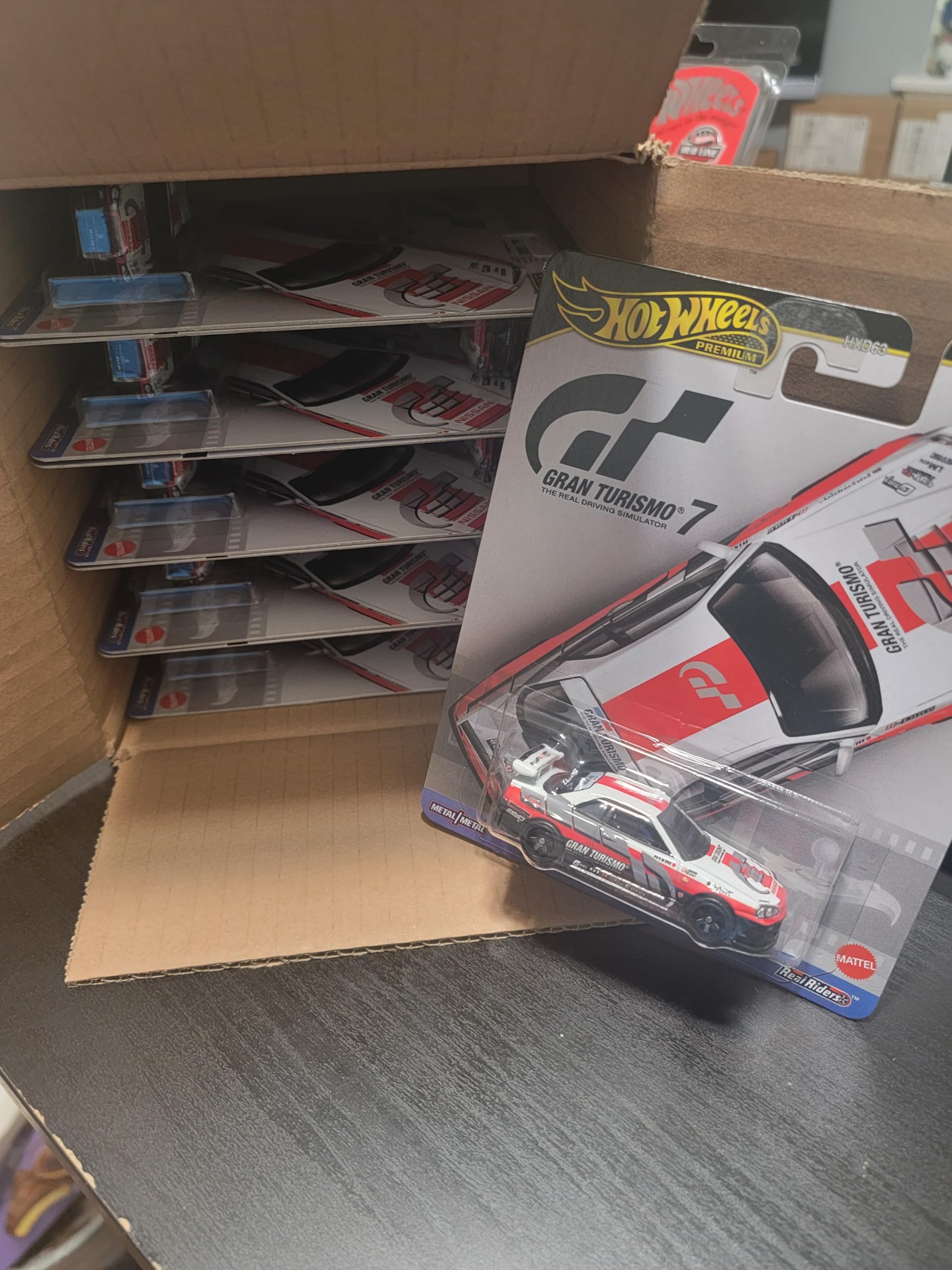 Amazon.com: Hot Wheels Nissan Skyline GT-R (BNR34) 10-Pack (10