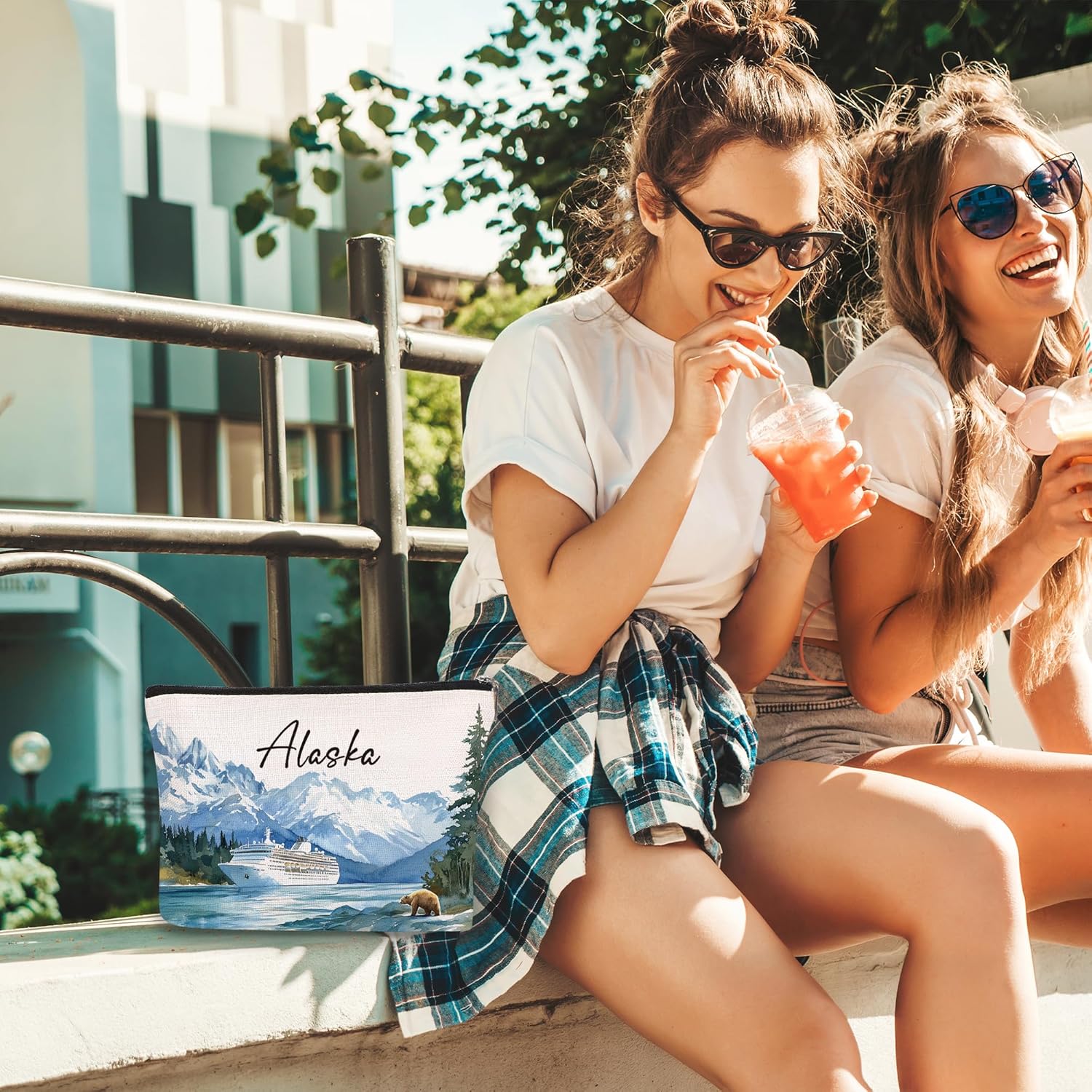 Alaska Makeup Bags for Women, Alaska Souvenirs Gifts, Cruise Essentials Cosmetic Bag City Trip Must Haves, Birthday Gifts for Him Teacher Colleagues Friends - Image 6