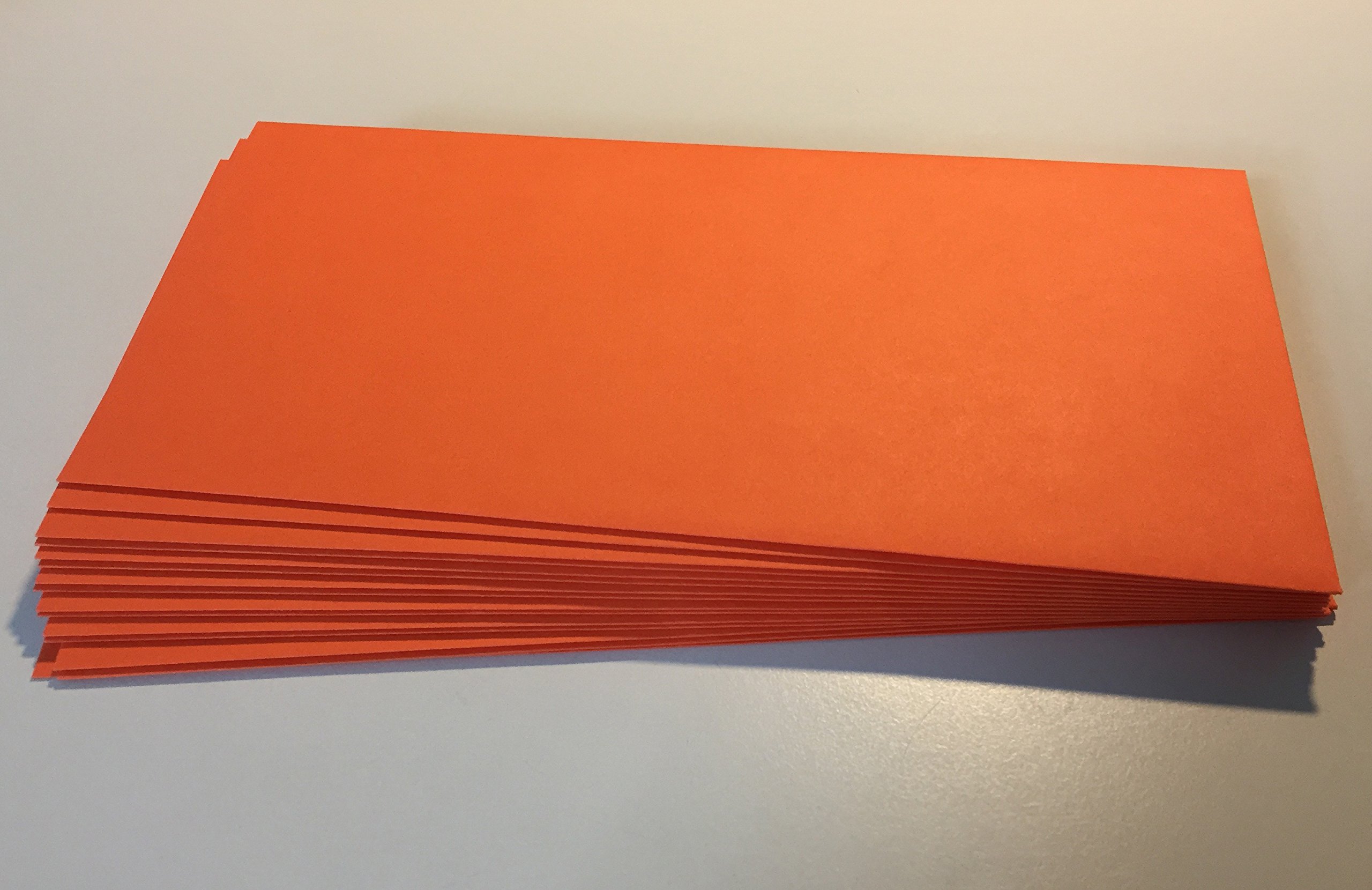 250 orange Kuverts, C6/5 = 229 x 114 mm, mit Haftklebestreifen, 100 g/qm