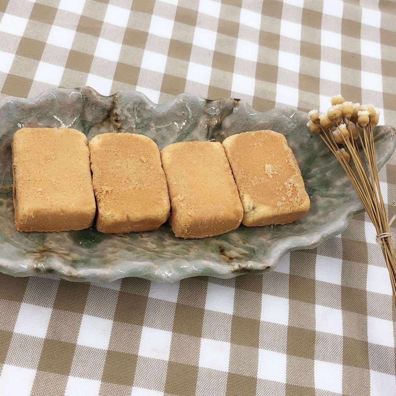 Amazon | 新東陽鳳梨酥 パイナップルケーキ 台湾名物 菓子 12個入り