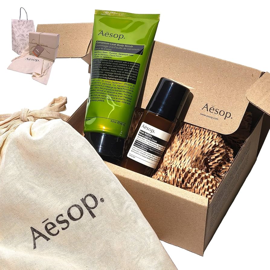新品未使用　Aēsop ギフトセット Amazon.co.jp: [ラッピング済み/ギフトセット] Aesop イソップ