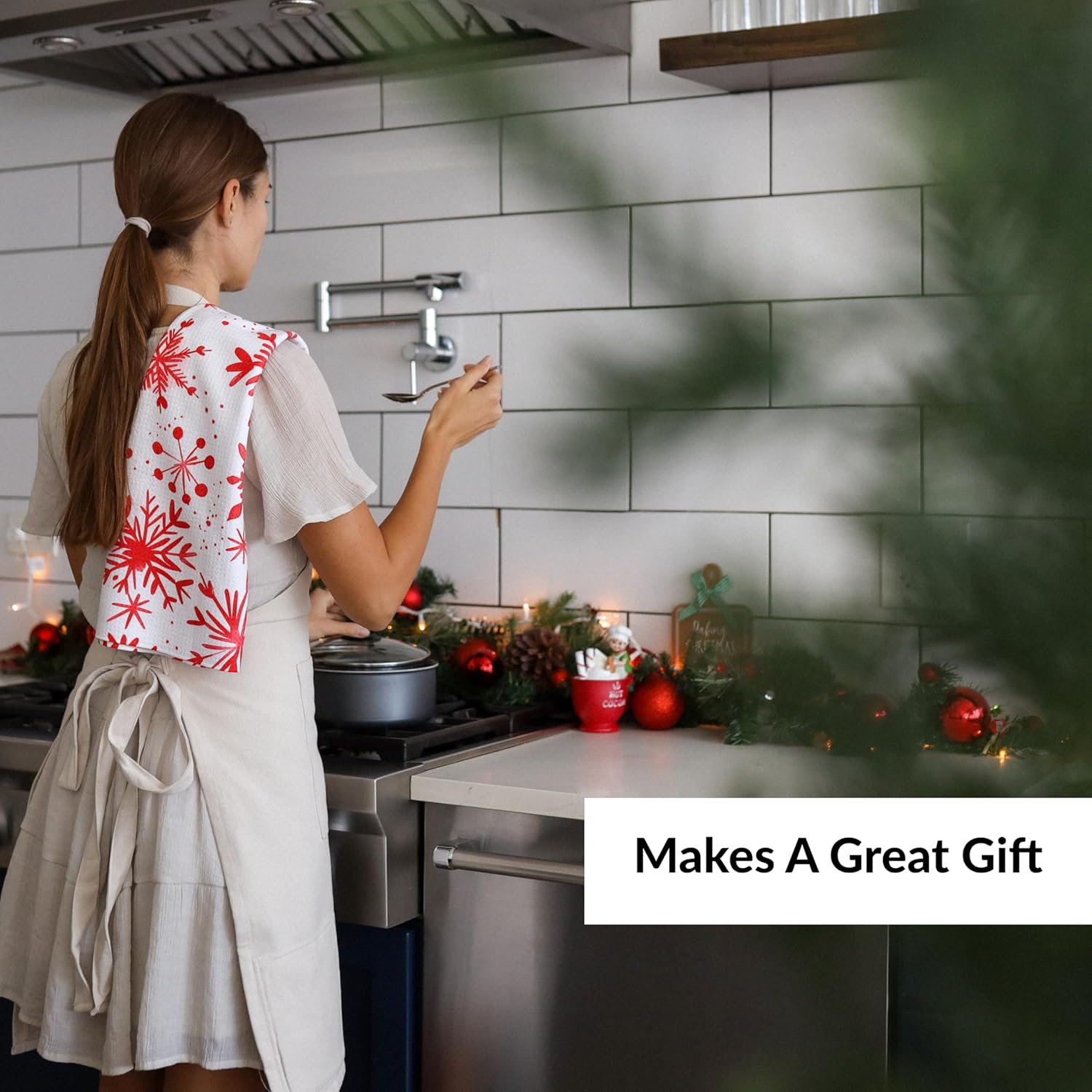 Form & Flavor Christmas GridFibe™ Kitchen Towel - Christmas Hand Towels for Kitchen - Xmas Dish Towels - Xmas Dish Cloth Set - Holiday Tea linens - Holiday linens - Frosty Indulgence 2X 18" x 30"