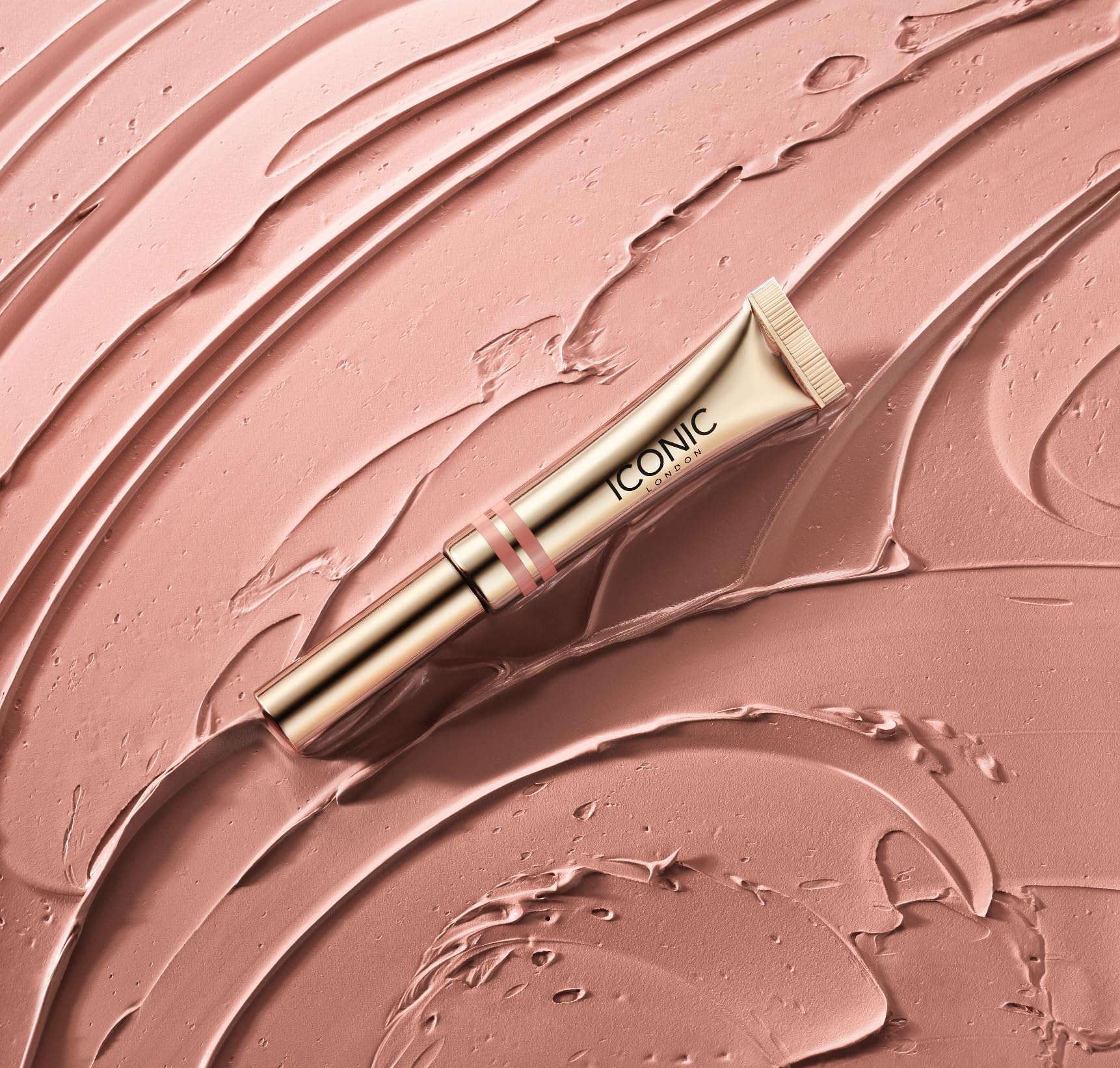 ICONIC LONDON Cloud Kiss Matte Lip Mousse