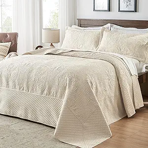 Qucover Oversized King Bedspread 128x120, Soft Microfiber California King Quilt Set, 3 Piece Bed Spreads, Ultrasonic Quilting Vintage Pattern, Beige