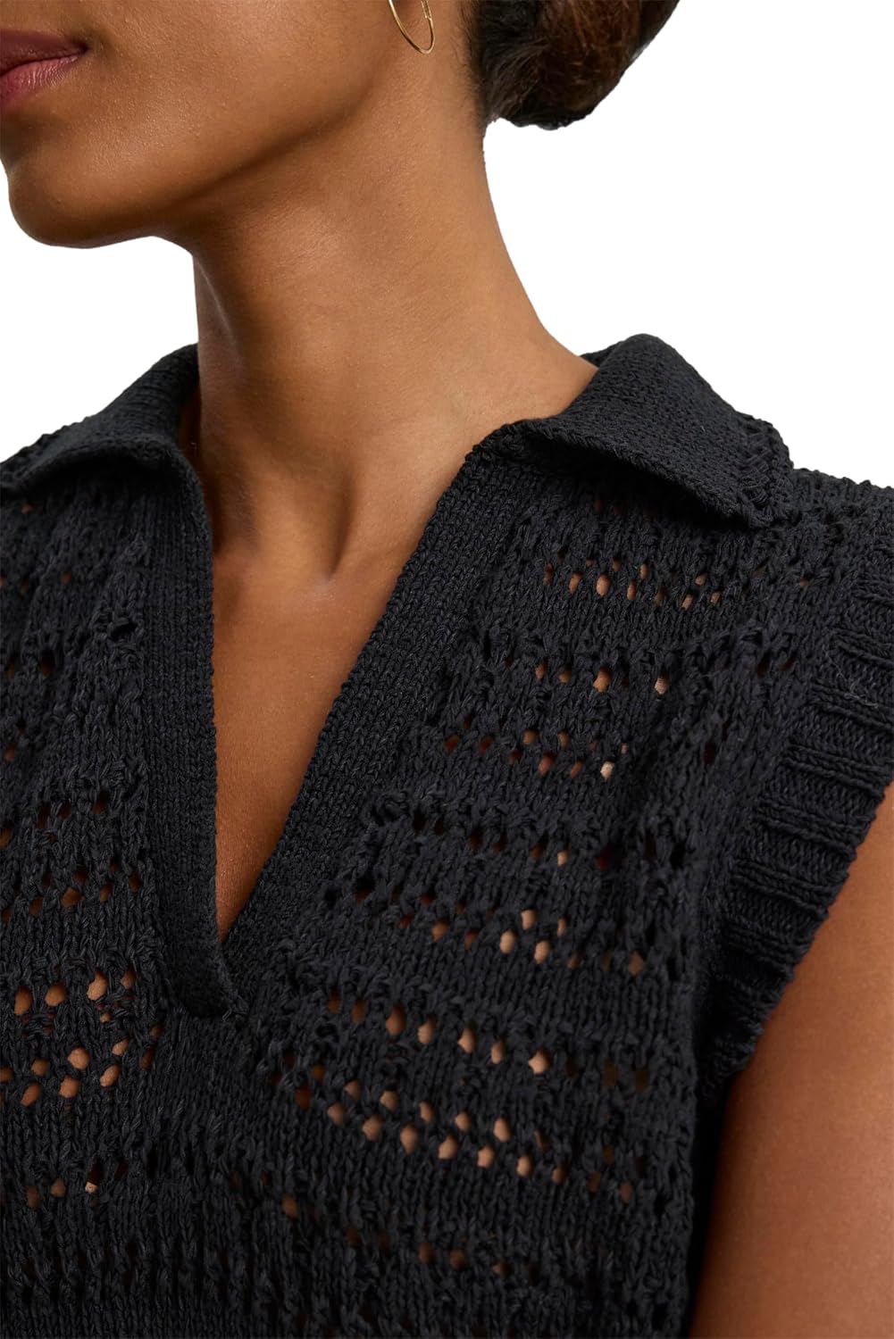 VELVET BY GRAHAM & SPENCER Women's Renee Crochet Stitch Sweater Vest, Black, Medium