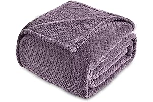 Monte Jardin Luxurious Lavender Purple Fleece Blanket