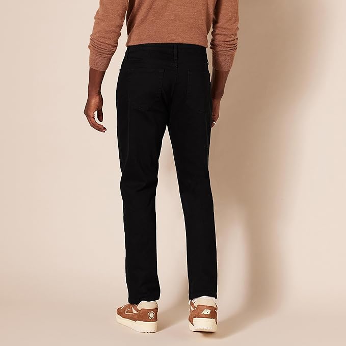 Amazon Essentials Men's Slim-Fit Stretch Jeans – Image 2