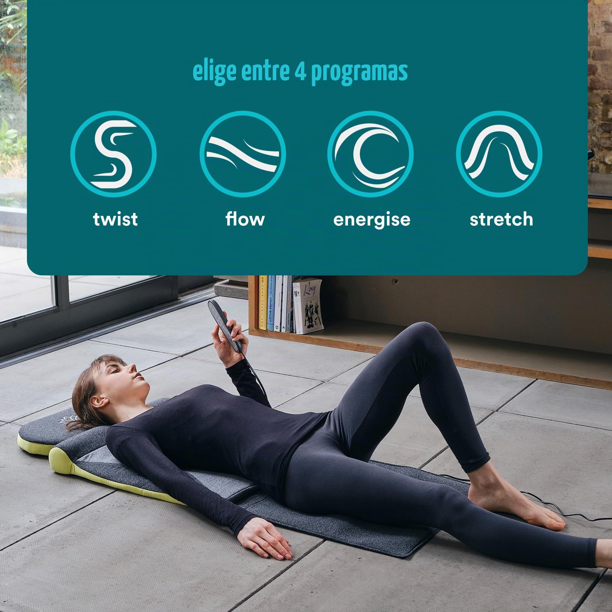 HoMedics Stretch XS Colchoneta Masajeadora para Espalda, Hombro y Cadera – Esterilla Plegable para Estiramiento con Cámaras de Aire Inspirada en el Yoga, Control Remoto e Intensidad Regulable – Gris