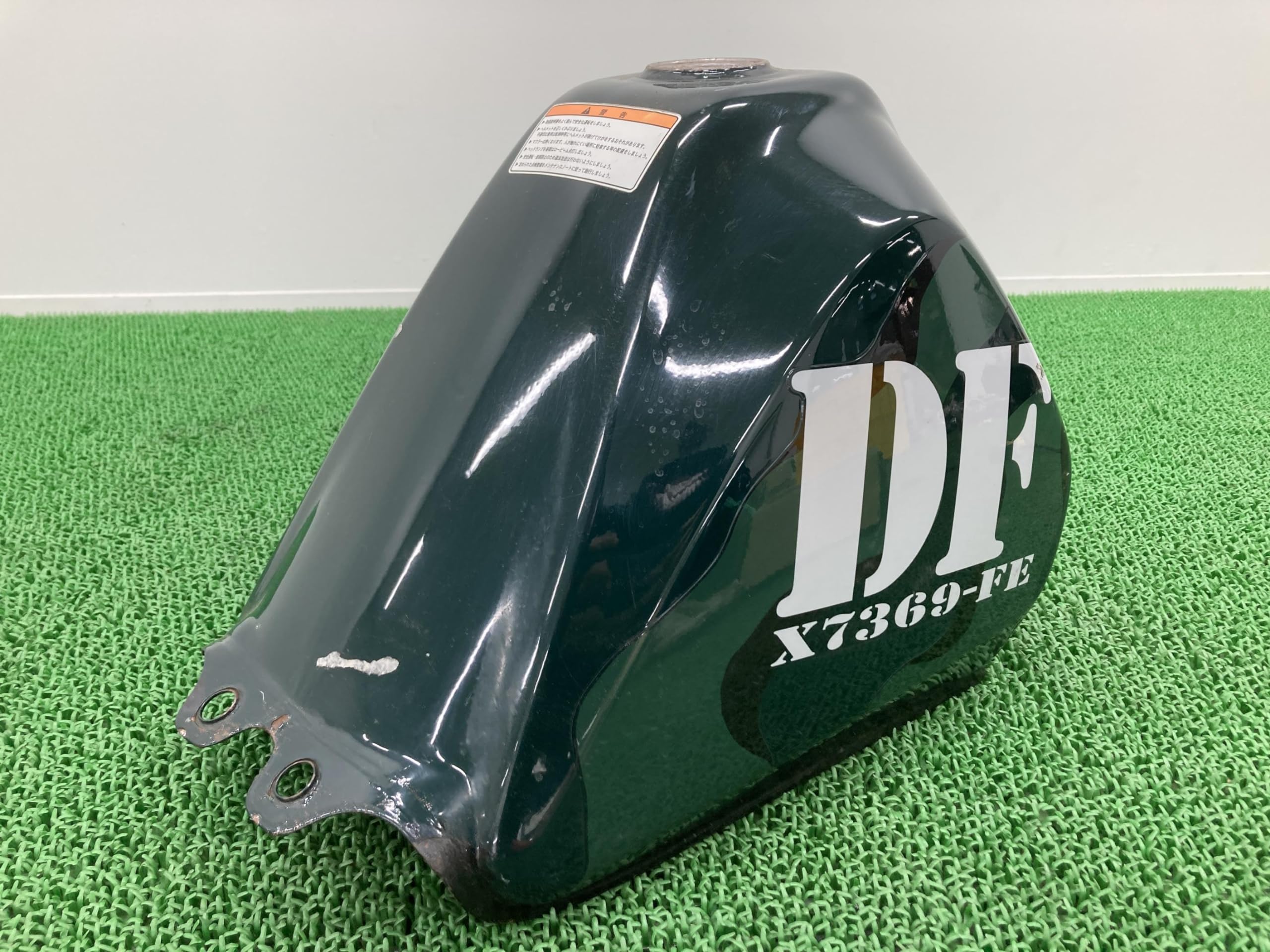 Amazon | DF200E タンク 濃緑 スズキ 純正 中古 バイク 部品 22334198