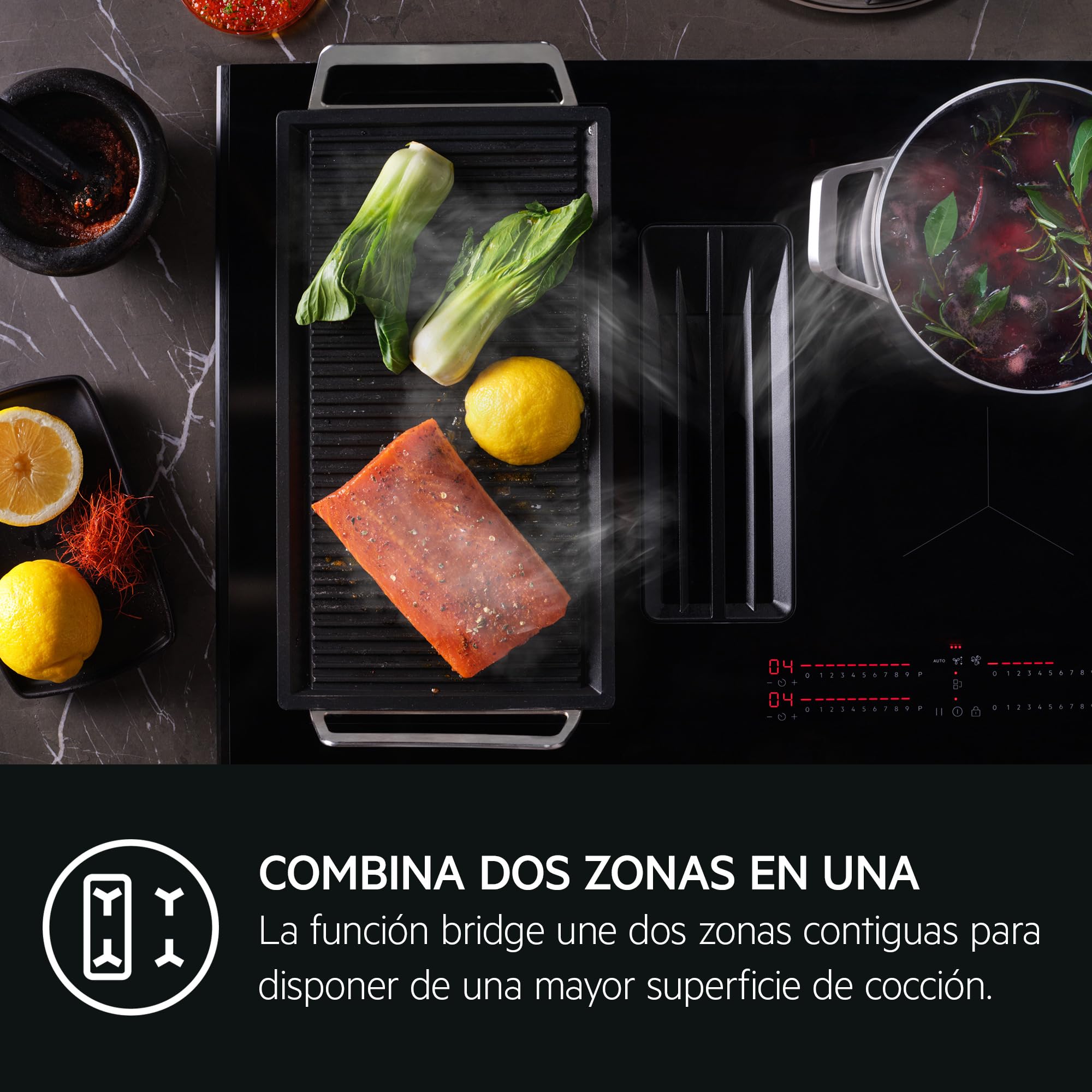 AEG Placa Inducción Extractora Integrado TCH74B01FB, 68 cm, 4 zonas, Función Bridge, 9 niveles de potencia, Gestionar Individualmente los 4 fuegos, Desconexión automática, Negro