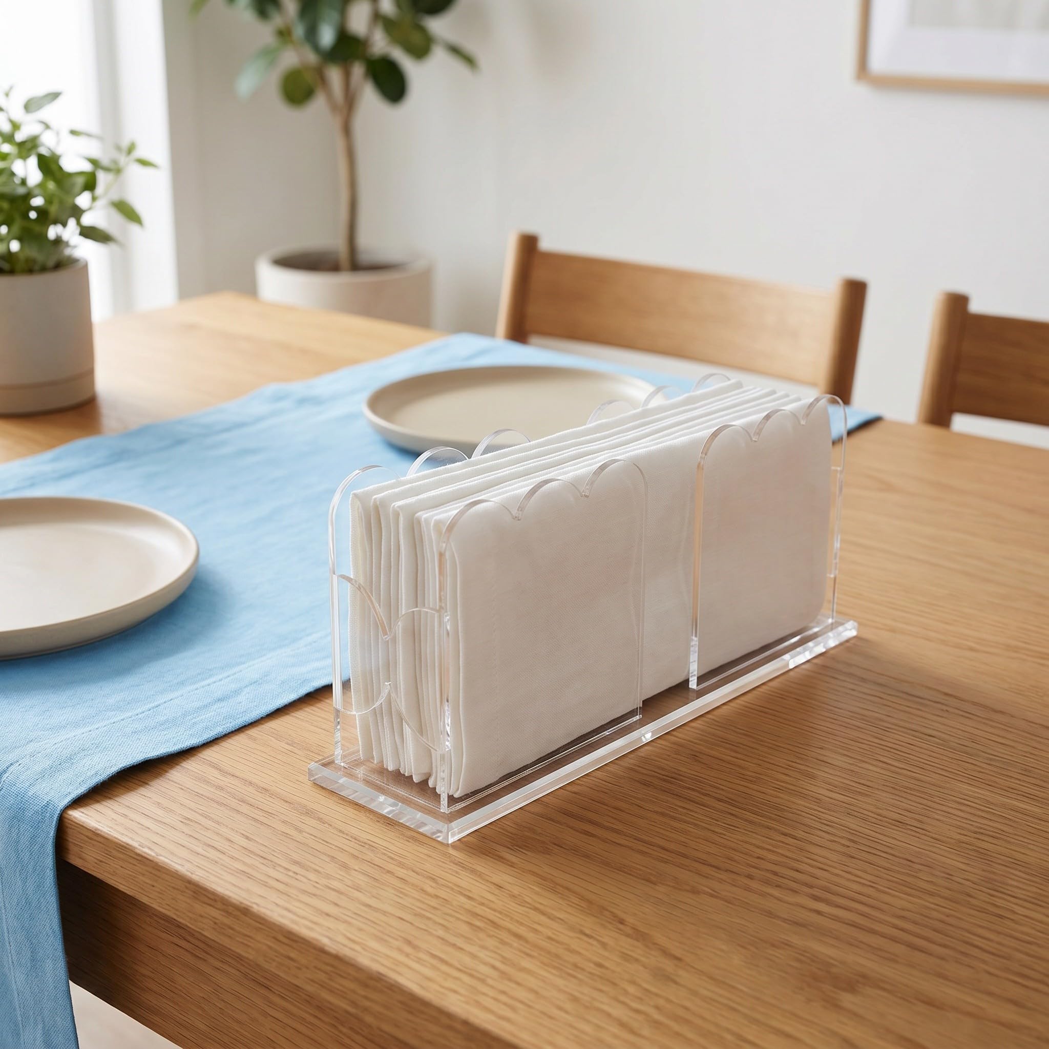 Operitacx Servilletero de acrílico transparente - Dispensador de servilletas festoneado para mesa - Soporte para toallas de mano para invitados, ideal para baño, cocina y comedor. 9 x 4,2 x 2,6