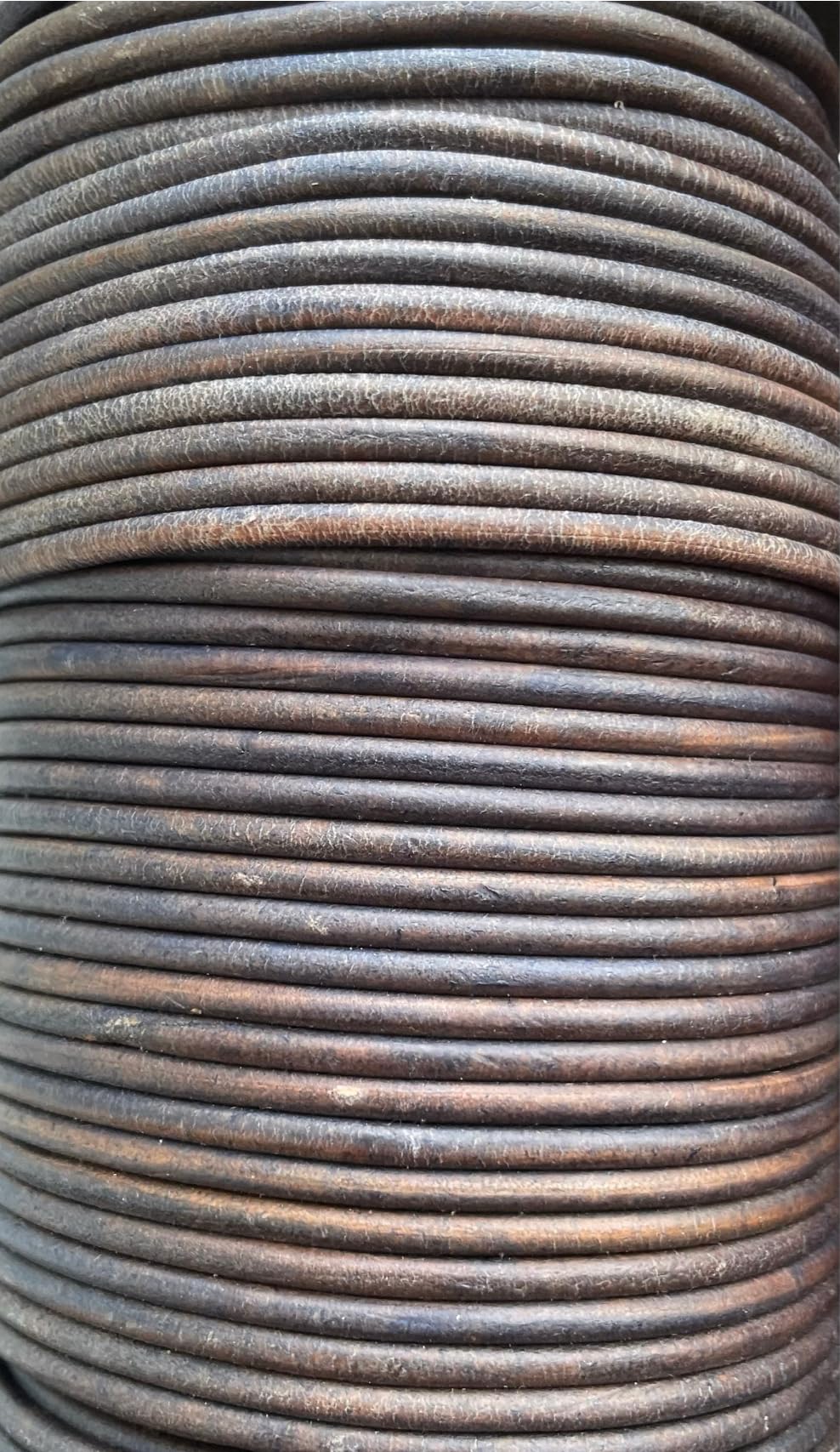 Cordon rond en cuir de vachette véritable de 2,5 mm - Bleu antique - Pour fabrication de bijoux - 100 mètres