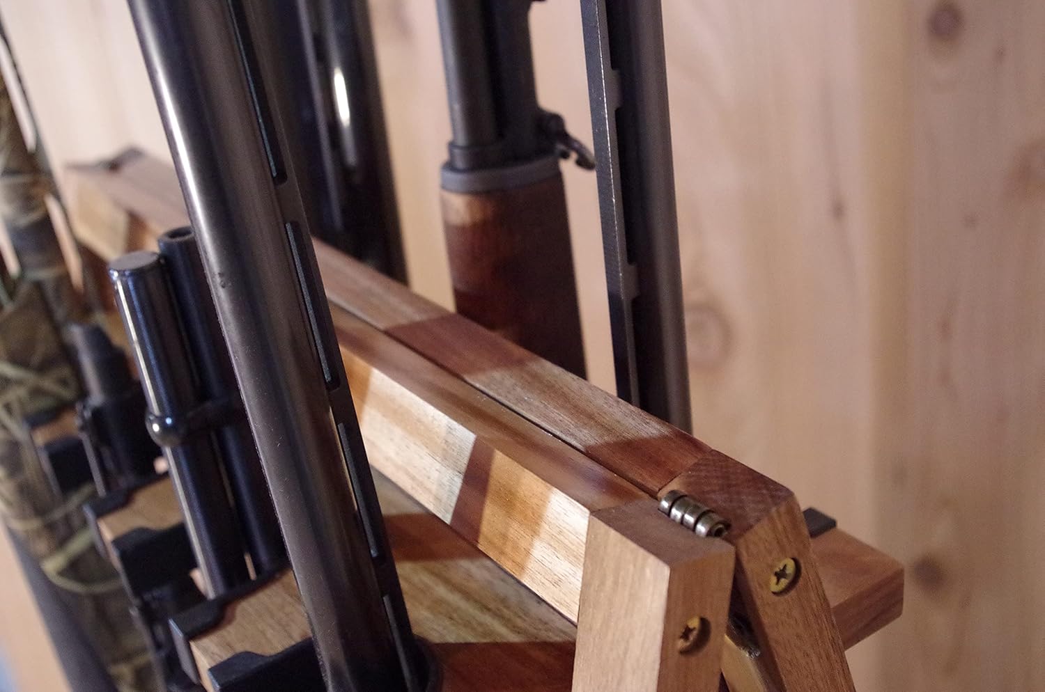 Old Cedar Outfitters Standing Gun Racks