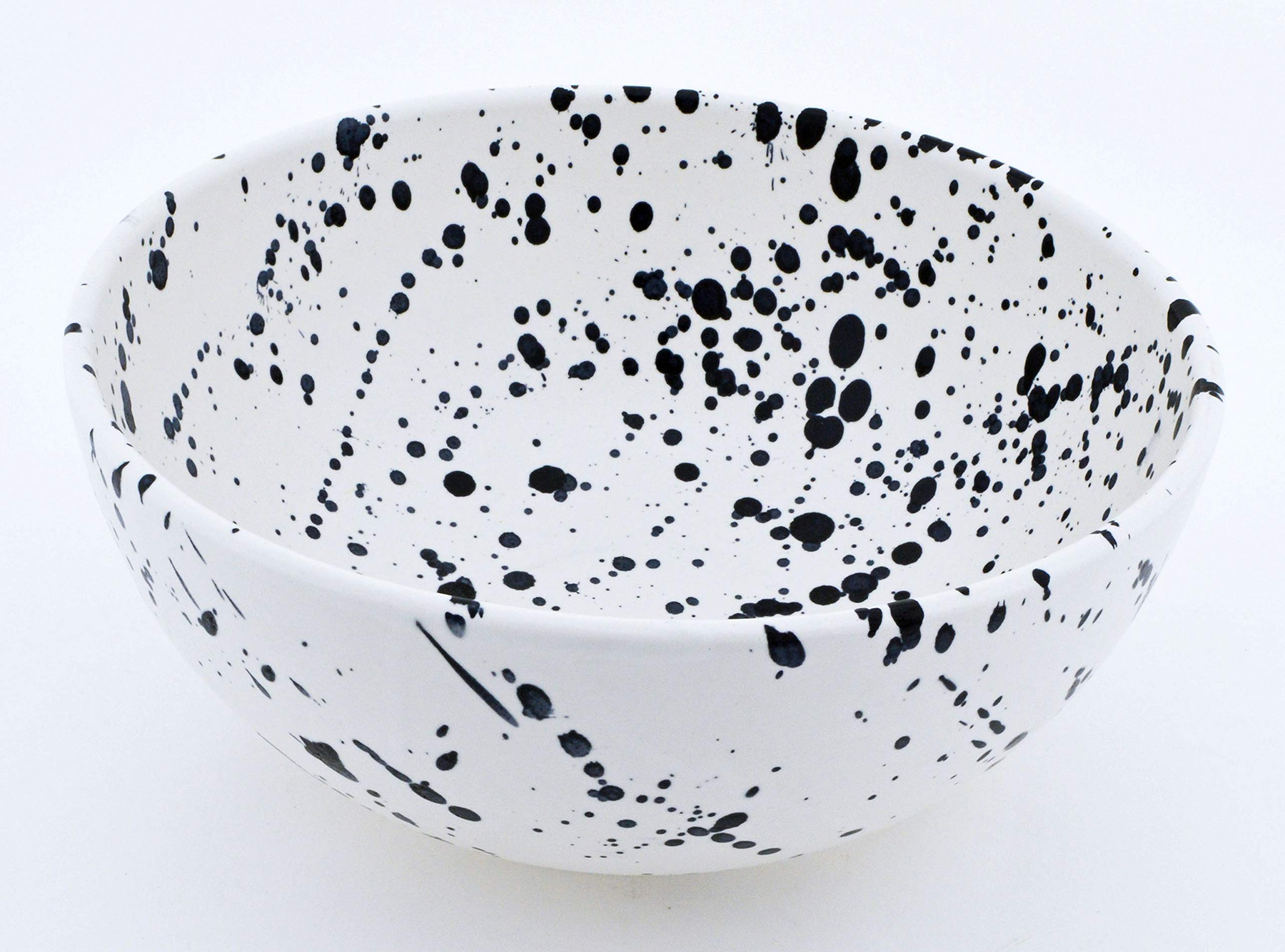 Cuenco 23 cm de cerámica artesanal pintado a mano en negro mate
