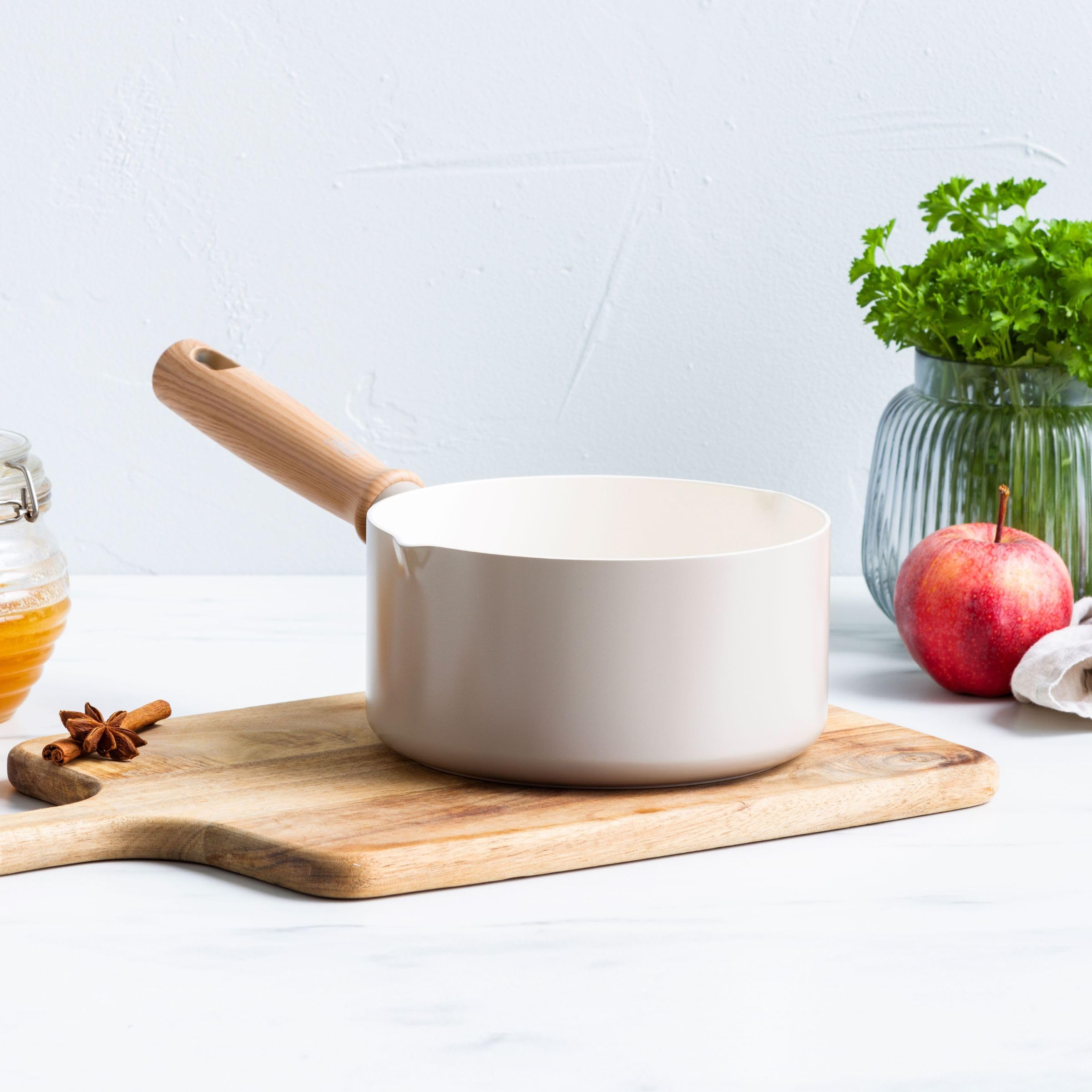 GreenChef Nordics Cazo con Revestimiento Cerámico Antiadherente 16 cm, Compatible con Inducción, Mango Efecto Madera, Sin PFAS, Apto para Horno Hasta 220 °C, Apto para Lavavajillas, Crema