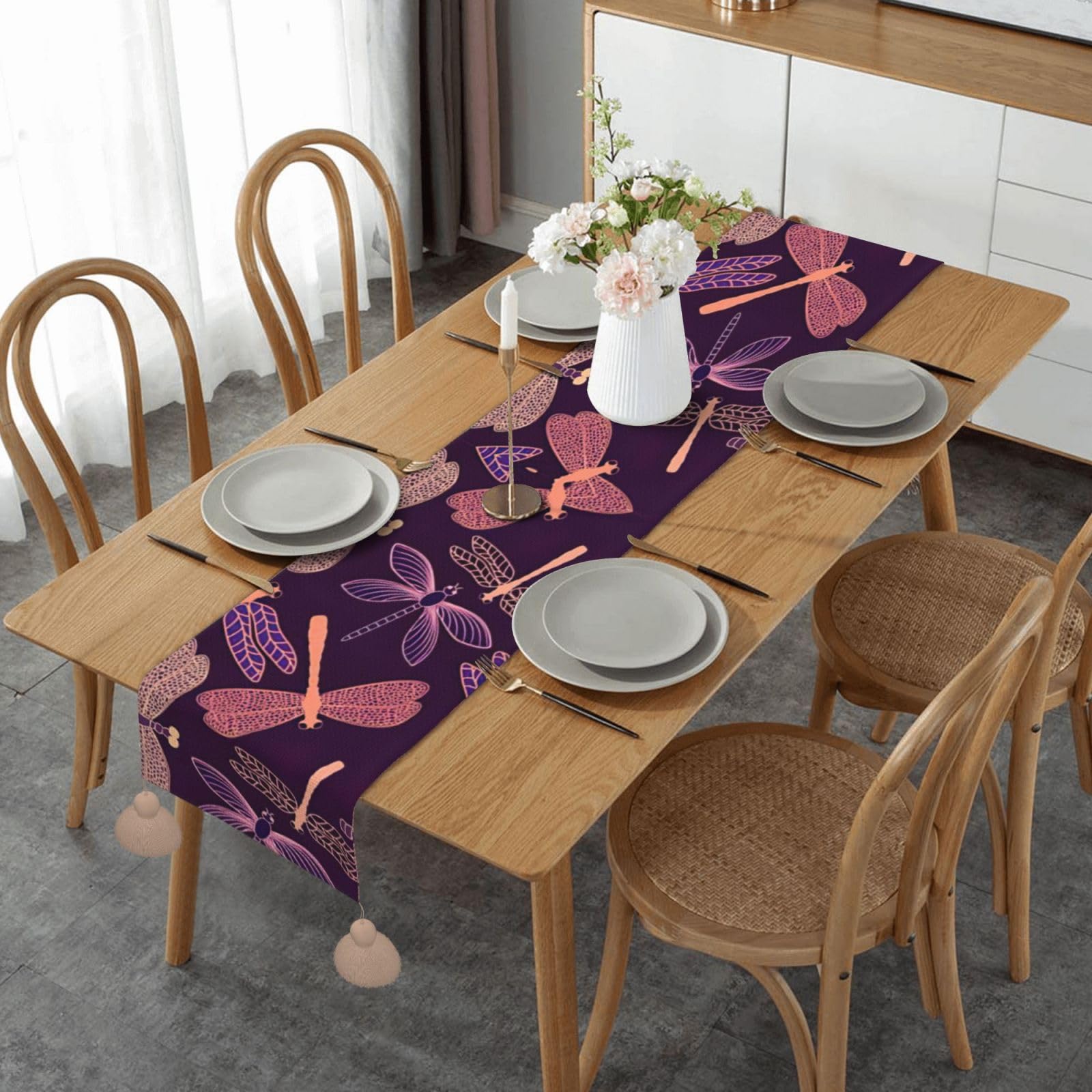 Chemin de table libellule violette avec pompons chics pour décoration de maison
