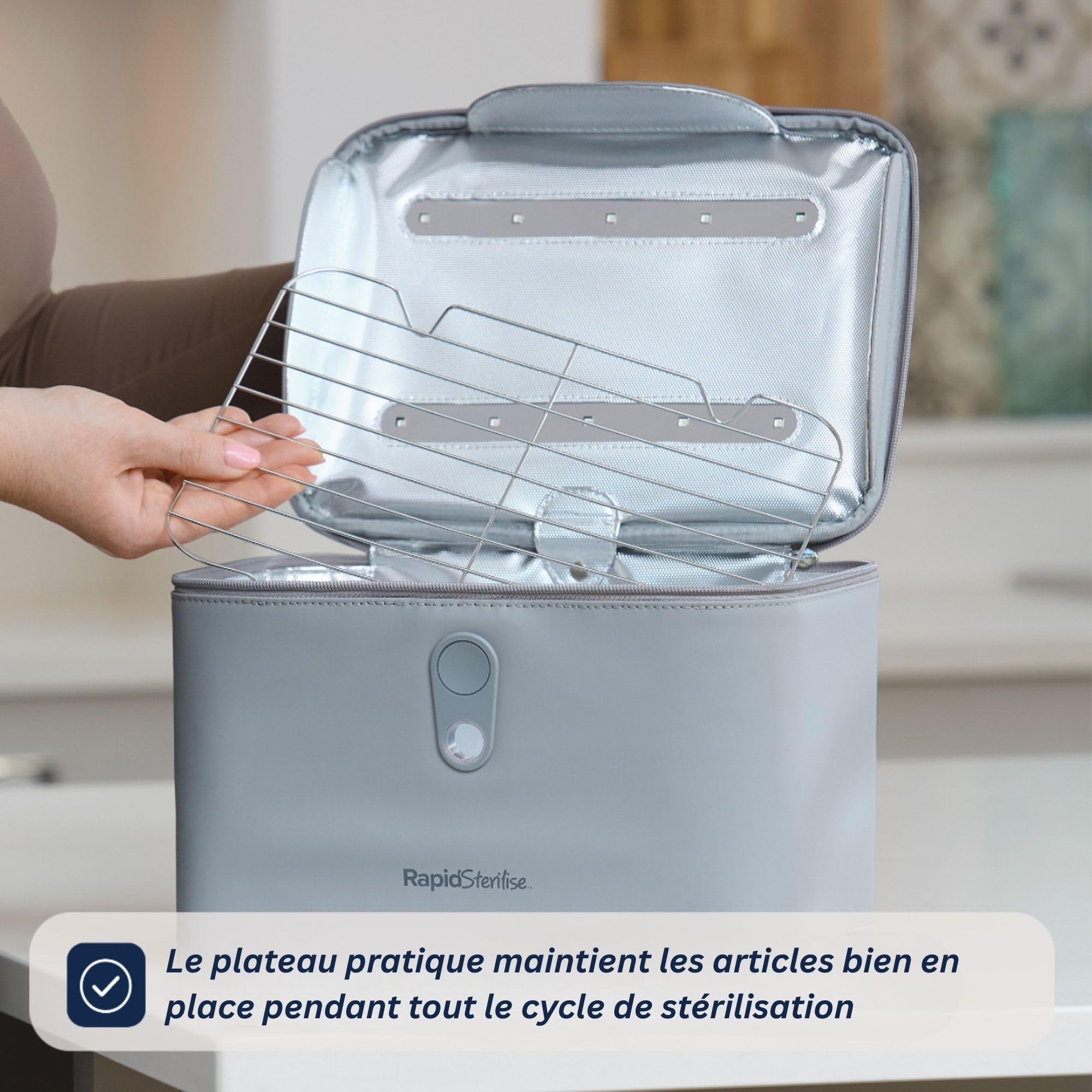 Nuby Stérilisateur de Table UV pour Biberons, Stérilisation en 3 Minutes | Stérilise en 3 minutes, élimine 99,9 % des bactéries, compatible avec biberons & accessoires, idéal maison & en déplacement