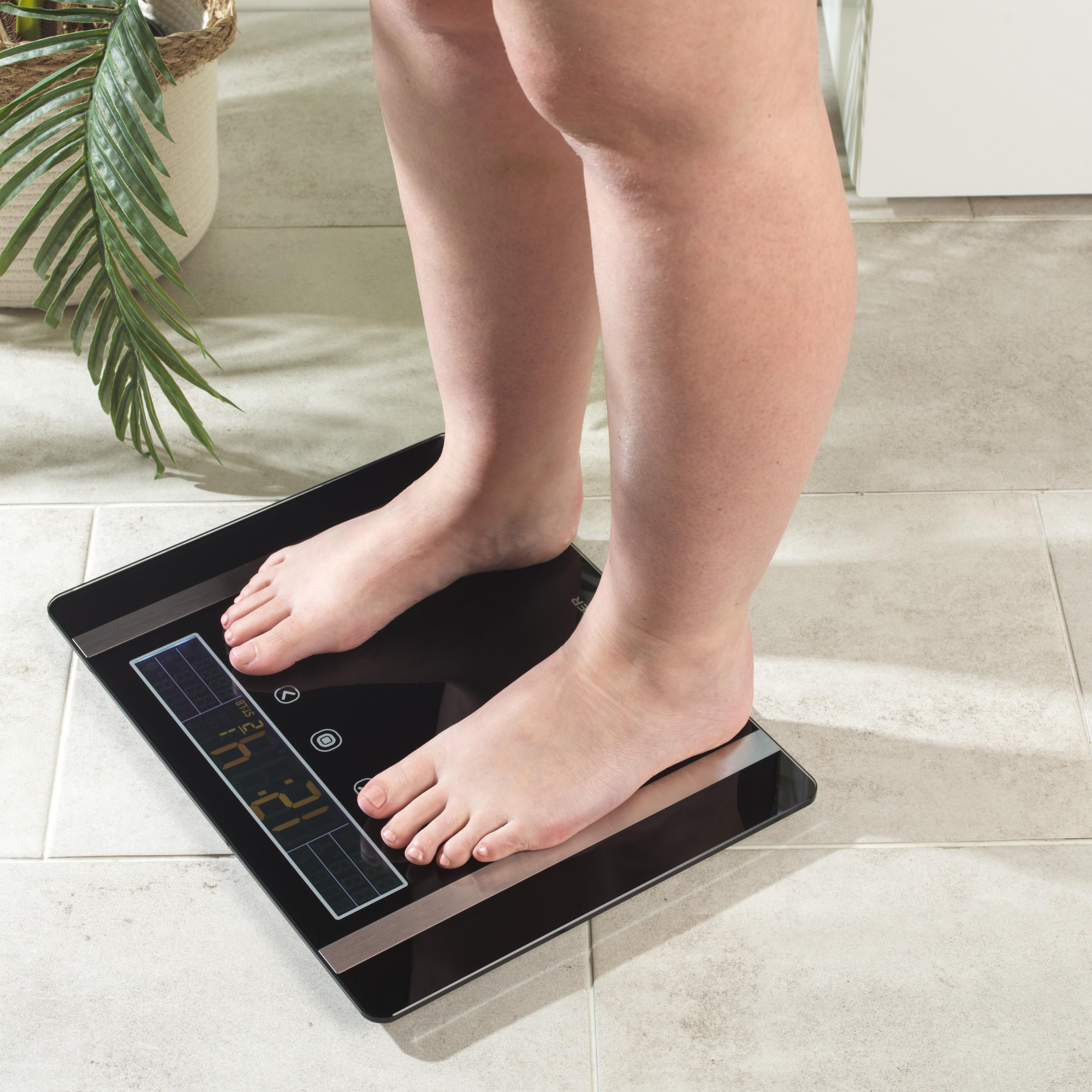 Salter Bilancia analizzatrice extra larga – Bilancia digitale da bagno per peso corporeo/grasso/acqua, BMI/BMR, massa muscolare/ossea, 10 memorie utente, letture istantanee, capacità 250 kg