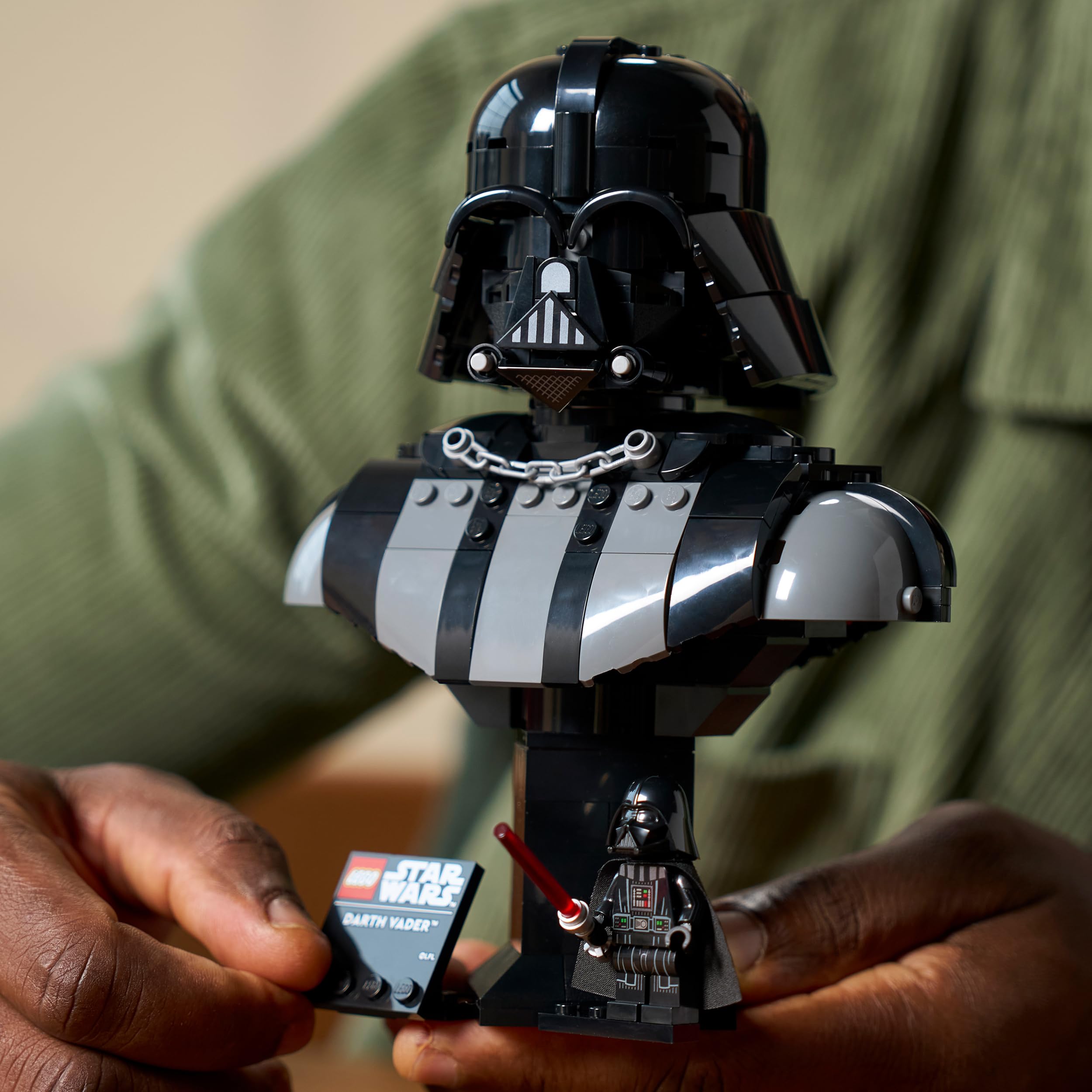 LEGO Star Wars 75439 Darth Vader Bust - Display Model Kit for Adults incl. Collectible Sith Minifigure w/Red Lightsaber - DIY Shelf or Room Decor - Gift Idea for A New Hope Fans