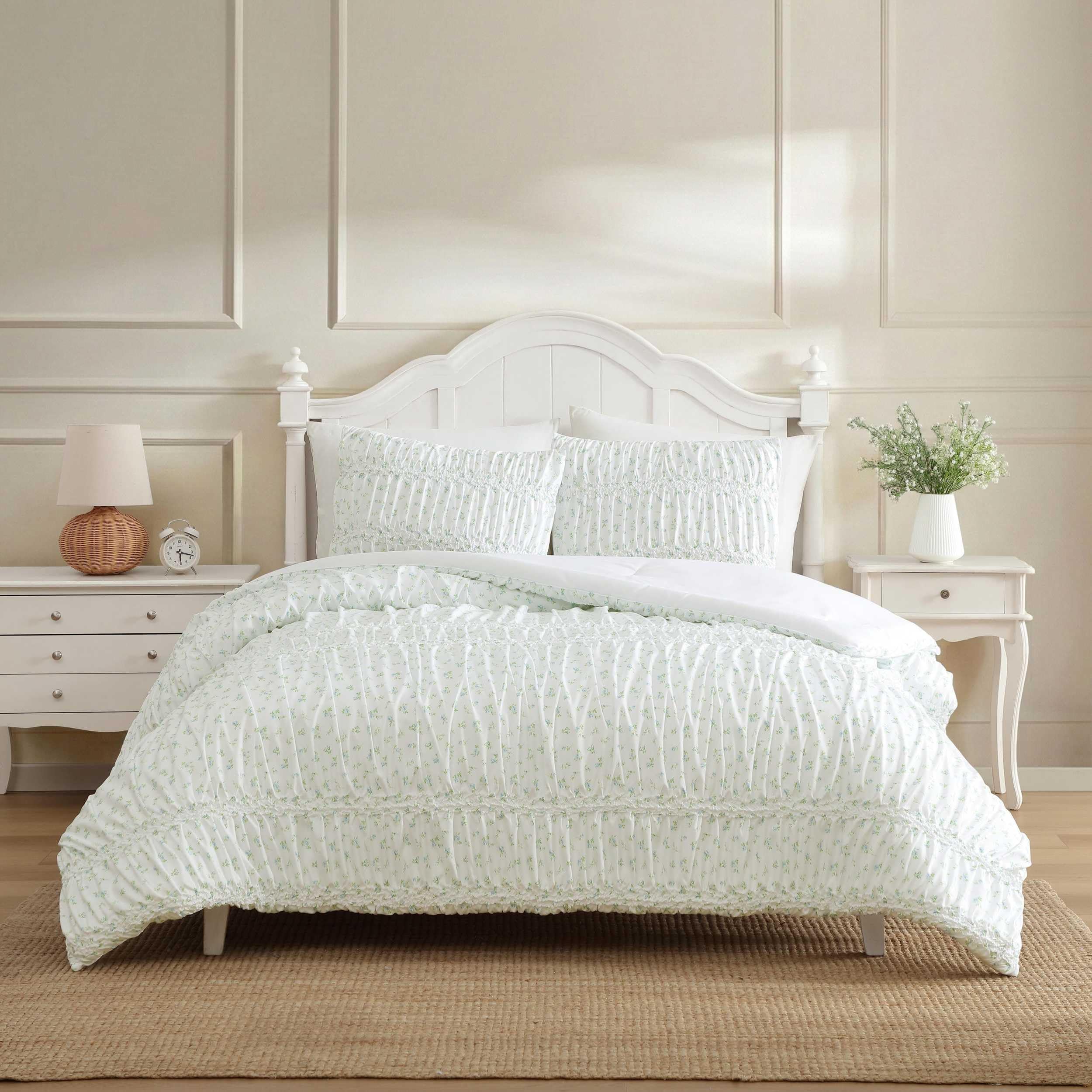 Amazon.com: Laura Ashley - Twin XL Comforter Set, Soft