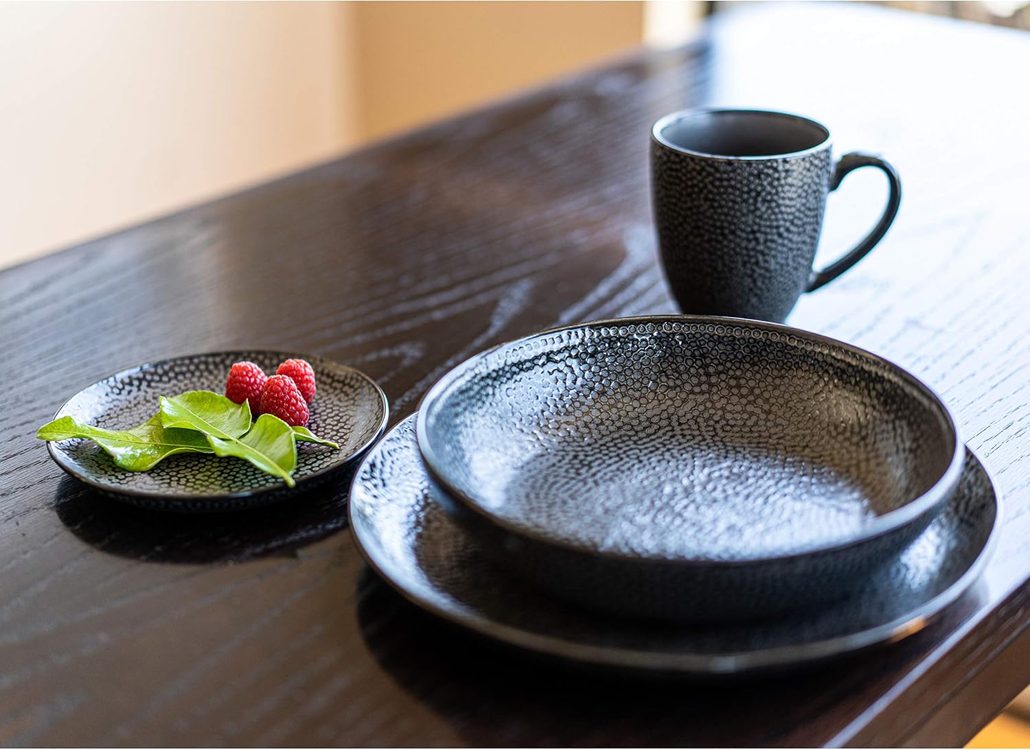 BIA Cordon Bleu S/4 Serene 5.75" Black Appetizer Plates Contains 4 Pieces S/4 Serene 5.75" Appetizer Plates