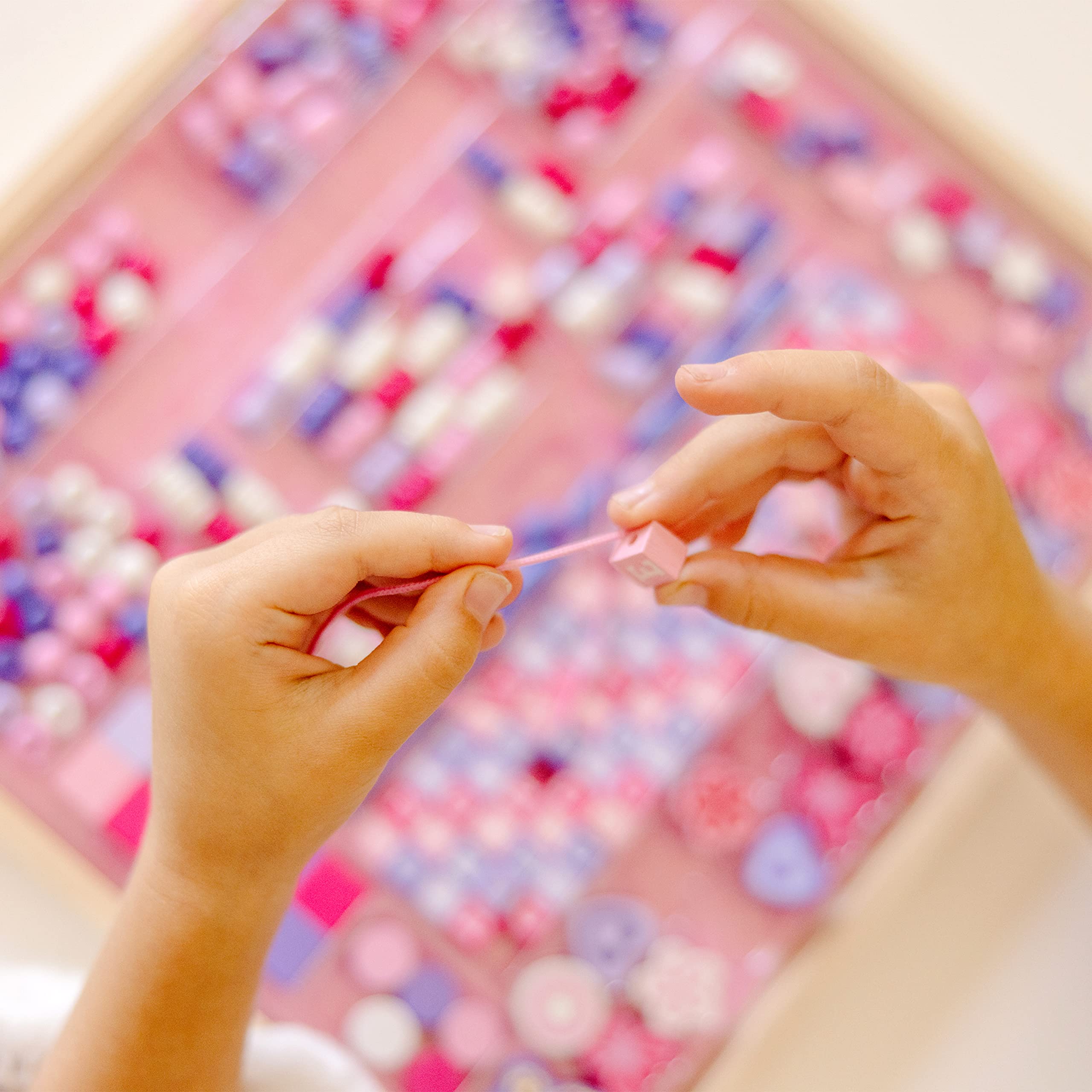 Melissa & Doug Created by Me! Sparkle & Shimmer Beads Wooden Bead Kit, 340+ Beads for Jewelry-Making - Image 7