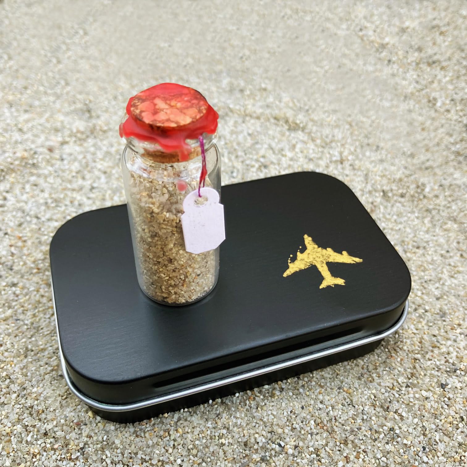 Sand Collection Vials with Wax Seal in Sleek Metal Tin - Travel Gift for Wanderlust Explorers, Beach Holidays, Globe Trotting Digital Nomads, Social Media Influencers, Spring Summer Break Vacation