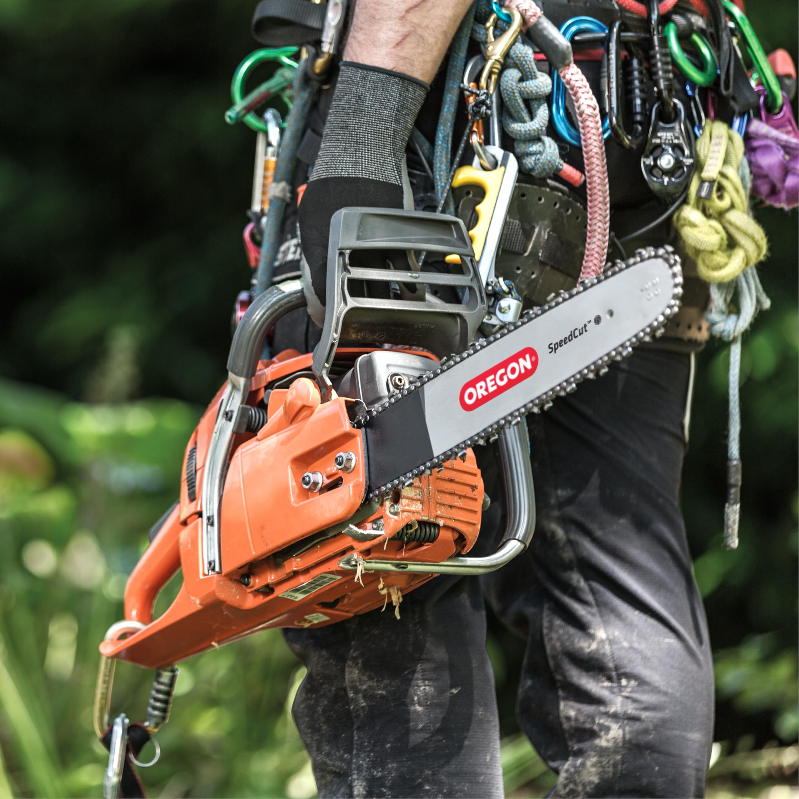 Oregon Cadena de Motosierra SpeedCut .325" con Paso de 0,050" (1,3 mm) Micro Chisel para espada de 38 cm (15") y 64 Eslabones de Transmisión, Compatible con Husqvarna, Dolmar, Partner y más (95TXL). | SpeedCut, micro cincel, cadena de sierra de repuesto,