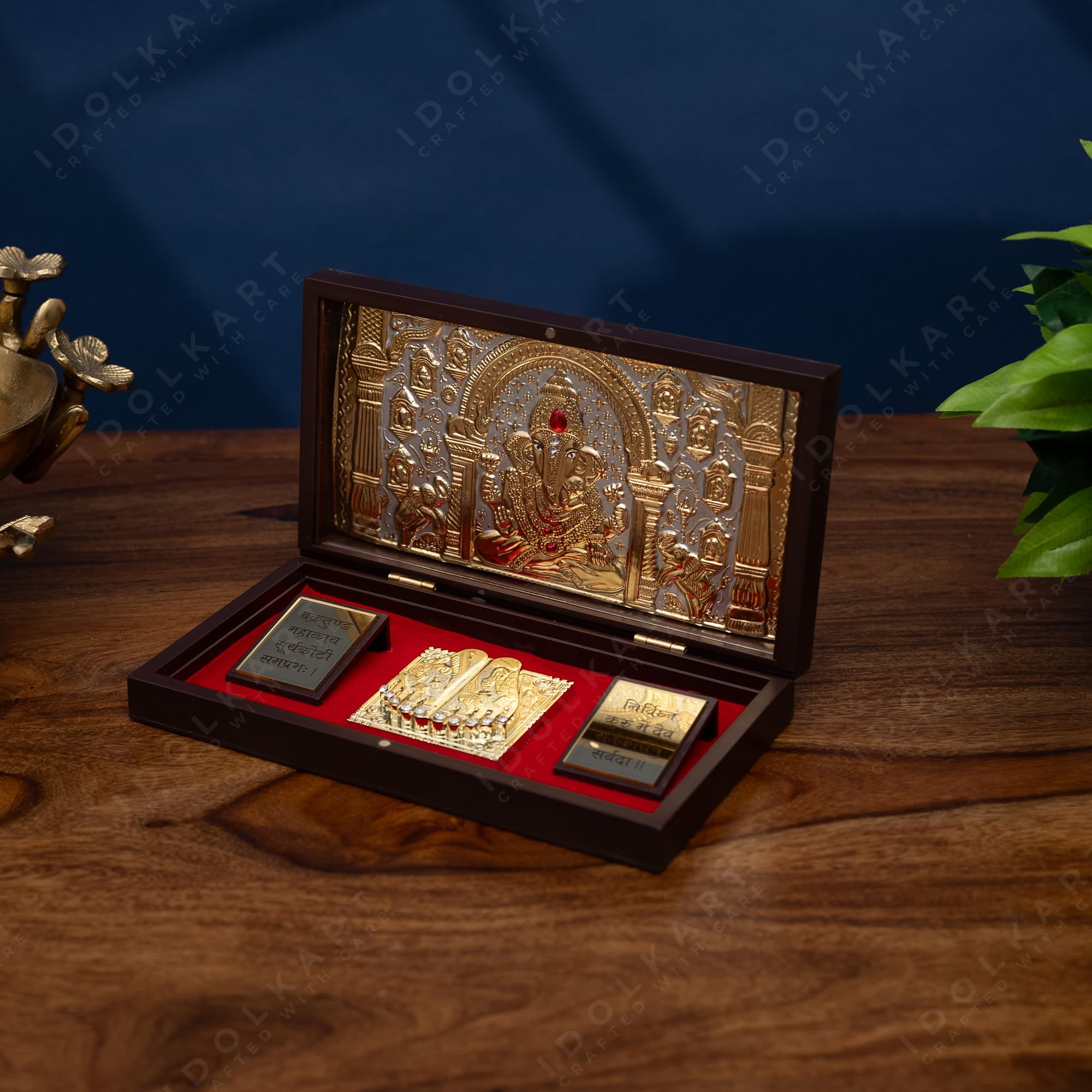 Idolkart Ganesh Pocket Temple - 24K Gold & Silver -4