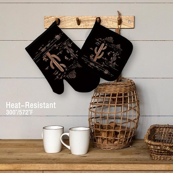 Western Desert Black Oven Mitts and Pot Holders Set, Cactus Kitchen Decor, Southwest Western Over Mittens for Kitchen