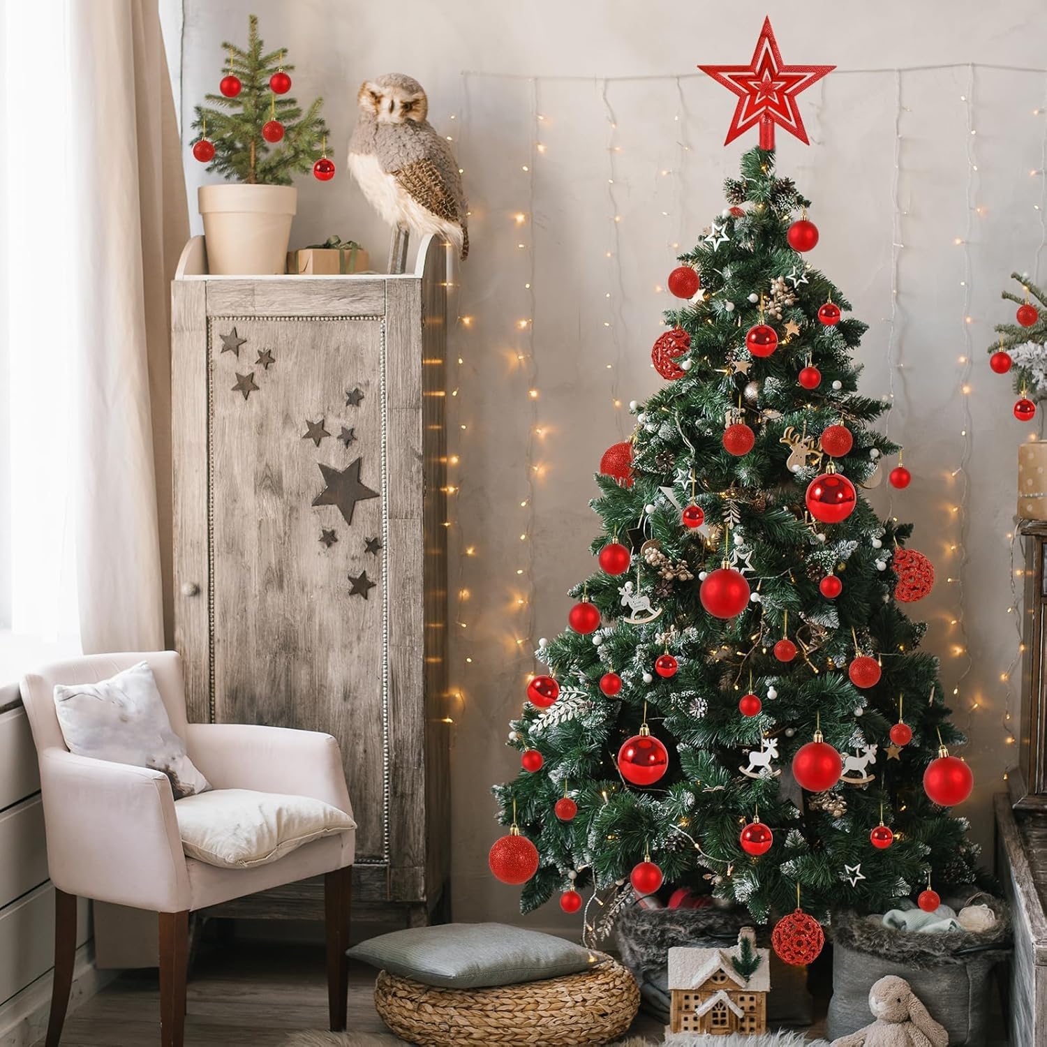 CIRULLI Juego de 101 Bolas de Navidad Rojas - Bolas de plástico para árboles de Navidad de diámetro Ø3, 4 y 6 cm - Adornos navideños de Bricolaje - Adornos navideños - con Dispositivo para Colgar