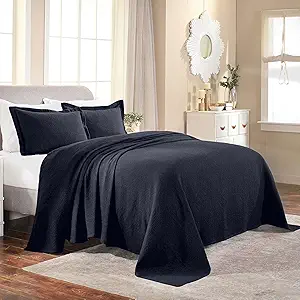 Superior Cotton Fleur De Lis Bedspread Set, Warm Blankets, All-Season Bedding, Bedroom Decor, Decorative Boho Medallion Coverlet, Includes 1 Bedspread, 2 Pillow Shams, Queen, Navy Blue