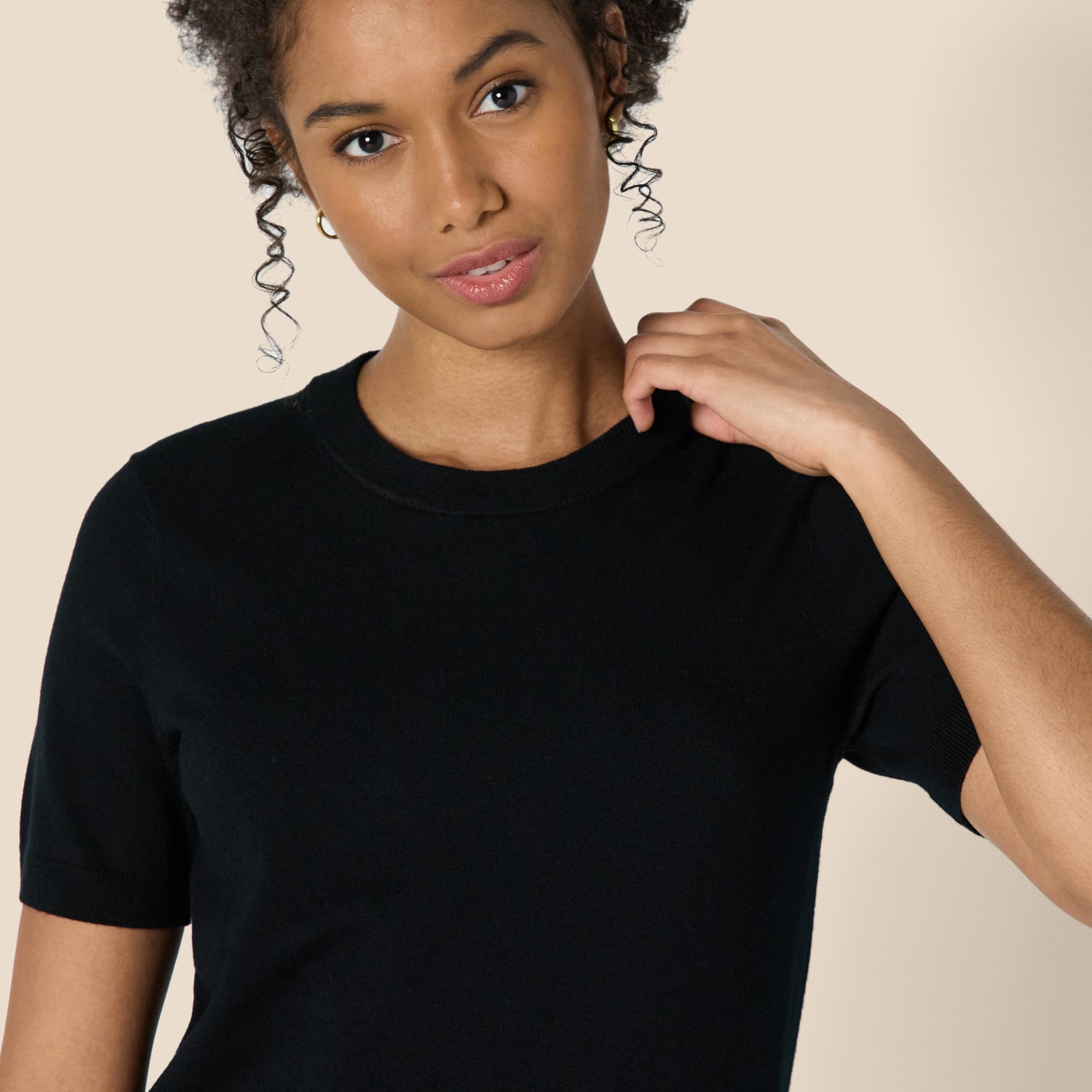 Amazon Essentials Pull à Manches Courtes, Coupe Classique Femme