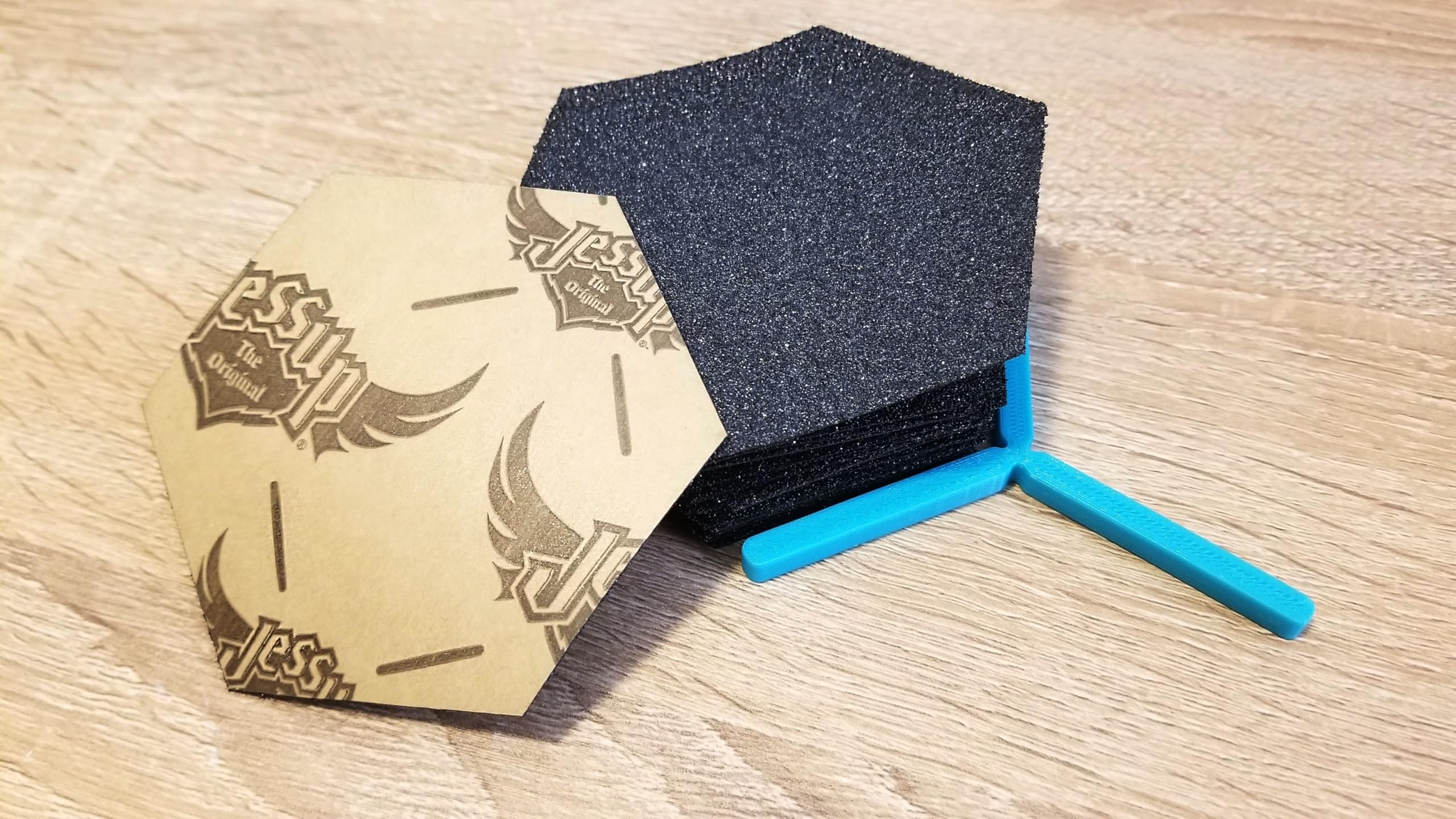 Grip Tape Sticker for Skateboard in Hexagon or 3D Box Design, Perfect for Longboard, Electric Skateboard, Evolve, Scooter, Onewheel, Esk8 Jessup (Hexagon)