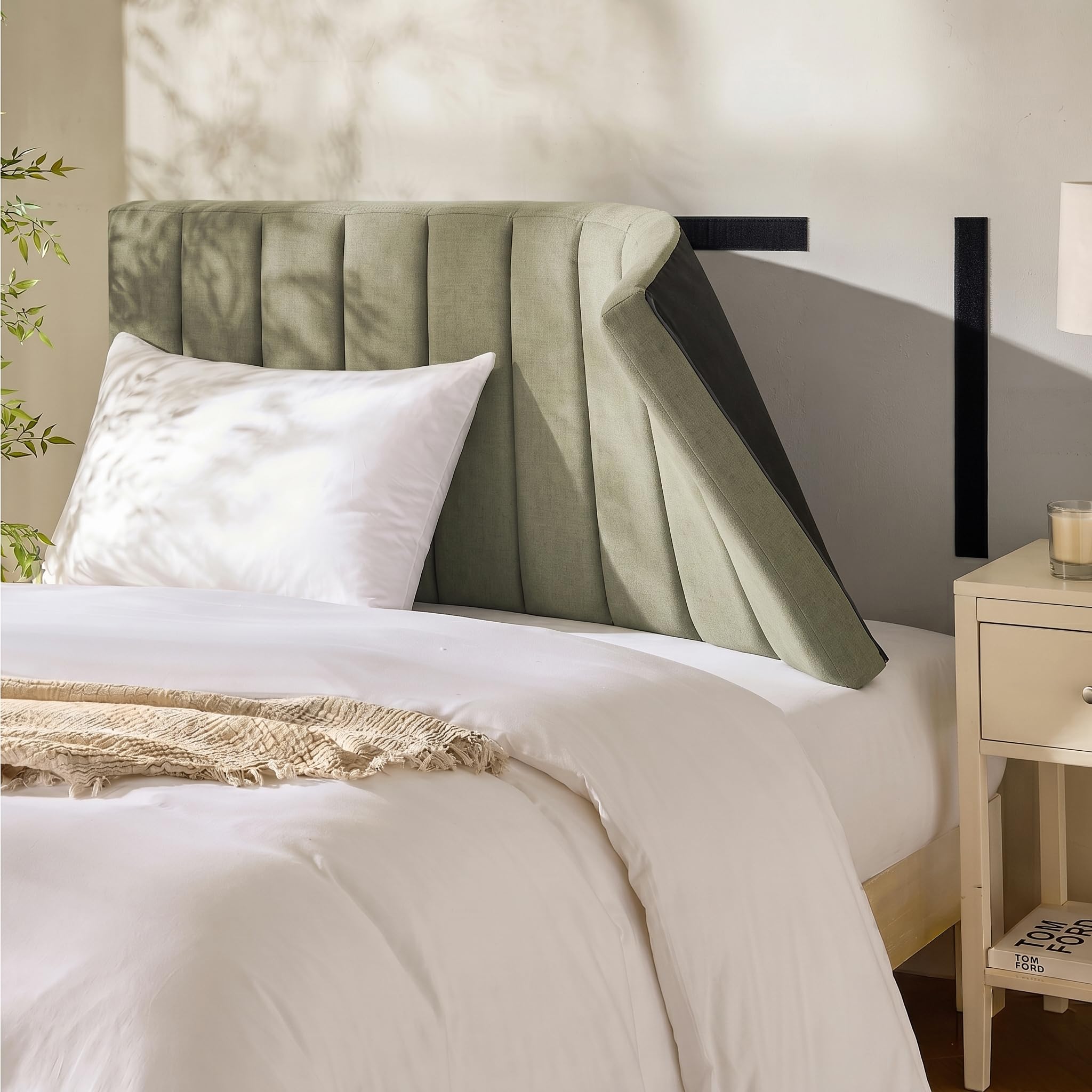 Hearth & Harbor Wall Mounted Queen Headboard